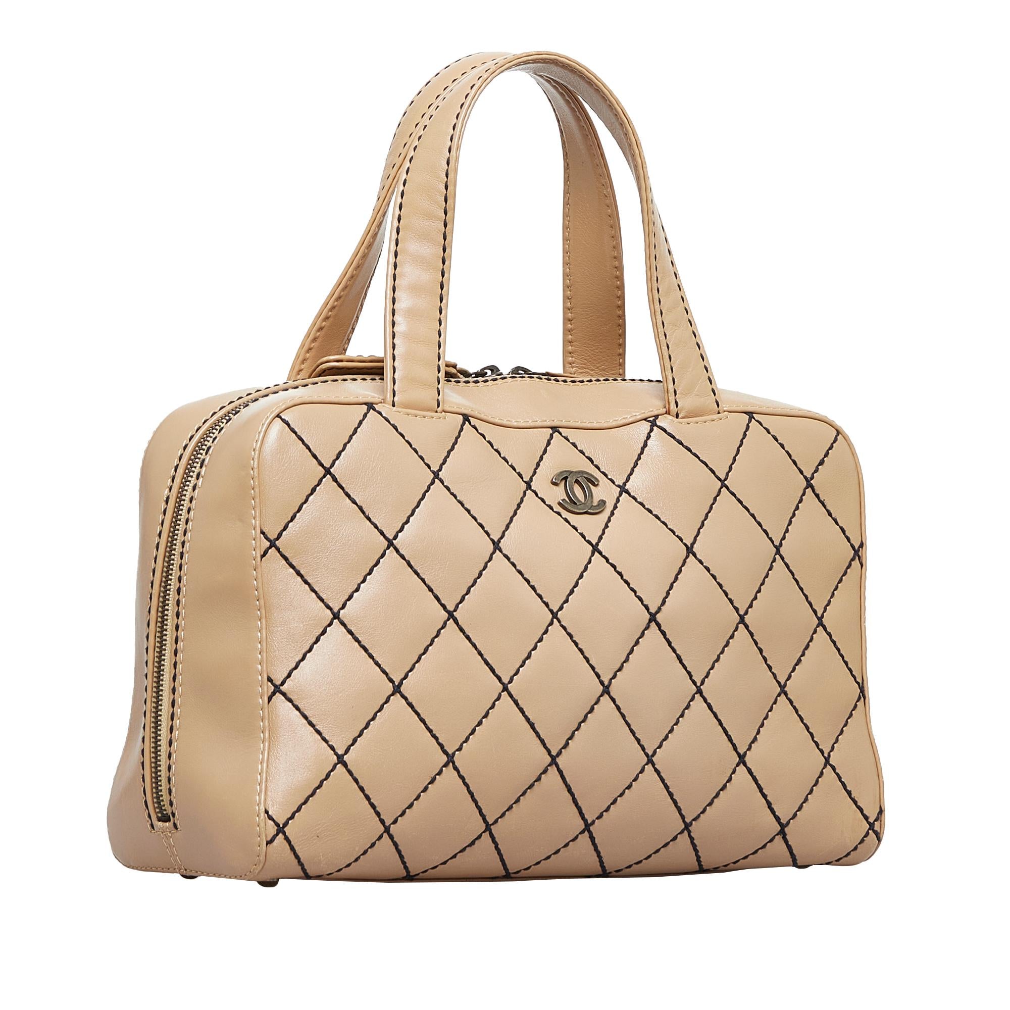 Chanel CC Wild Stitch Handbag (SHG-13zmDX)