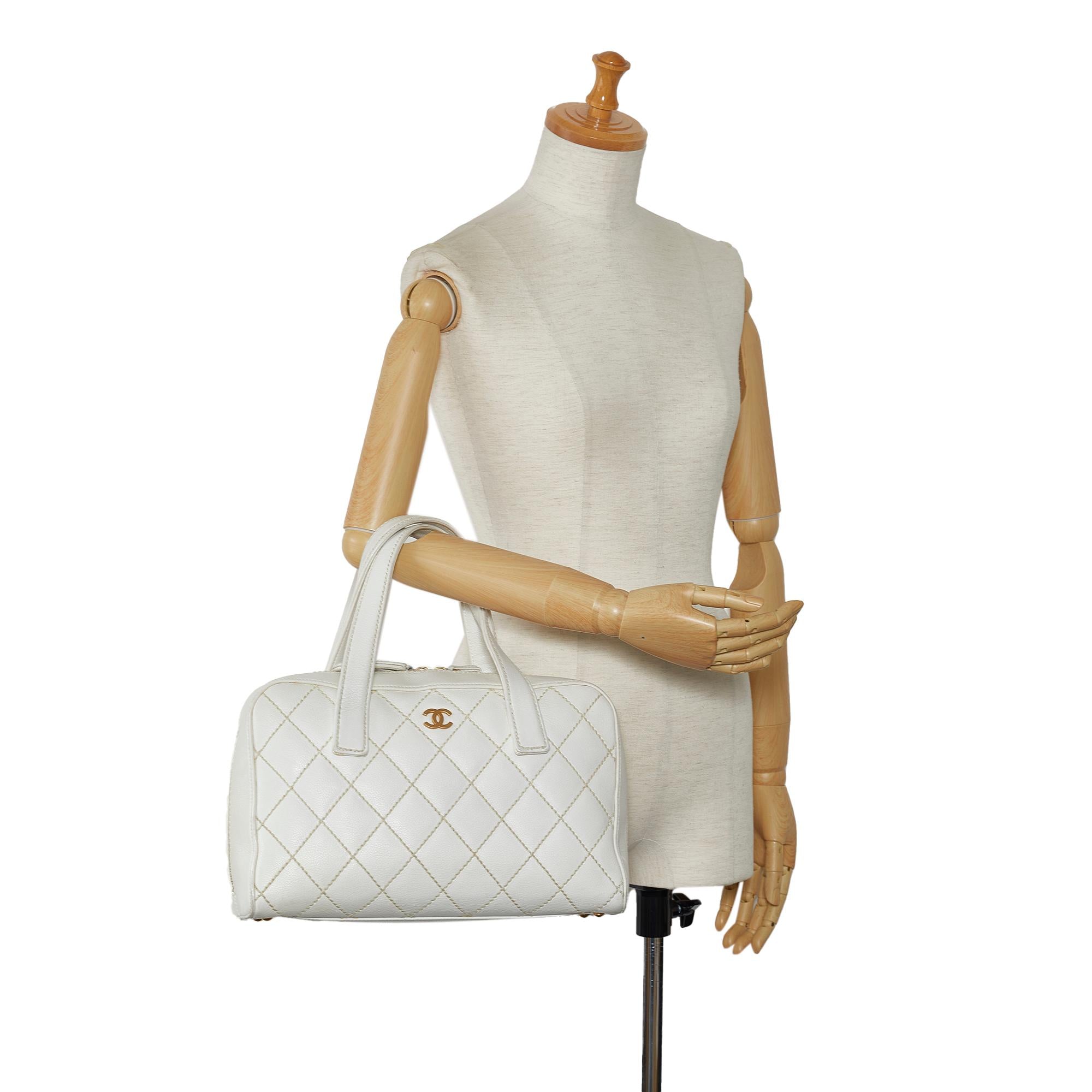 Chanel CC Wild Stitch Handbag (SHG-5IXpDV)