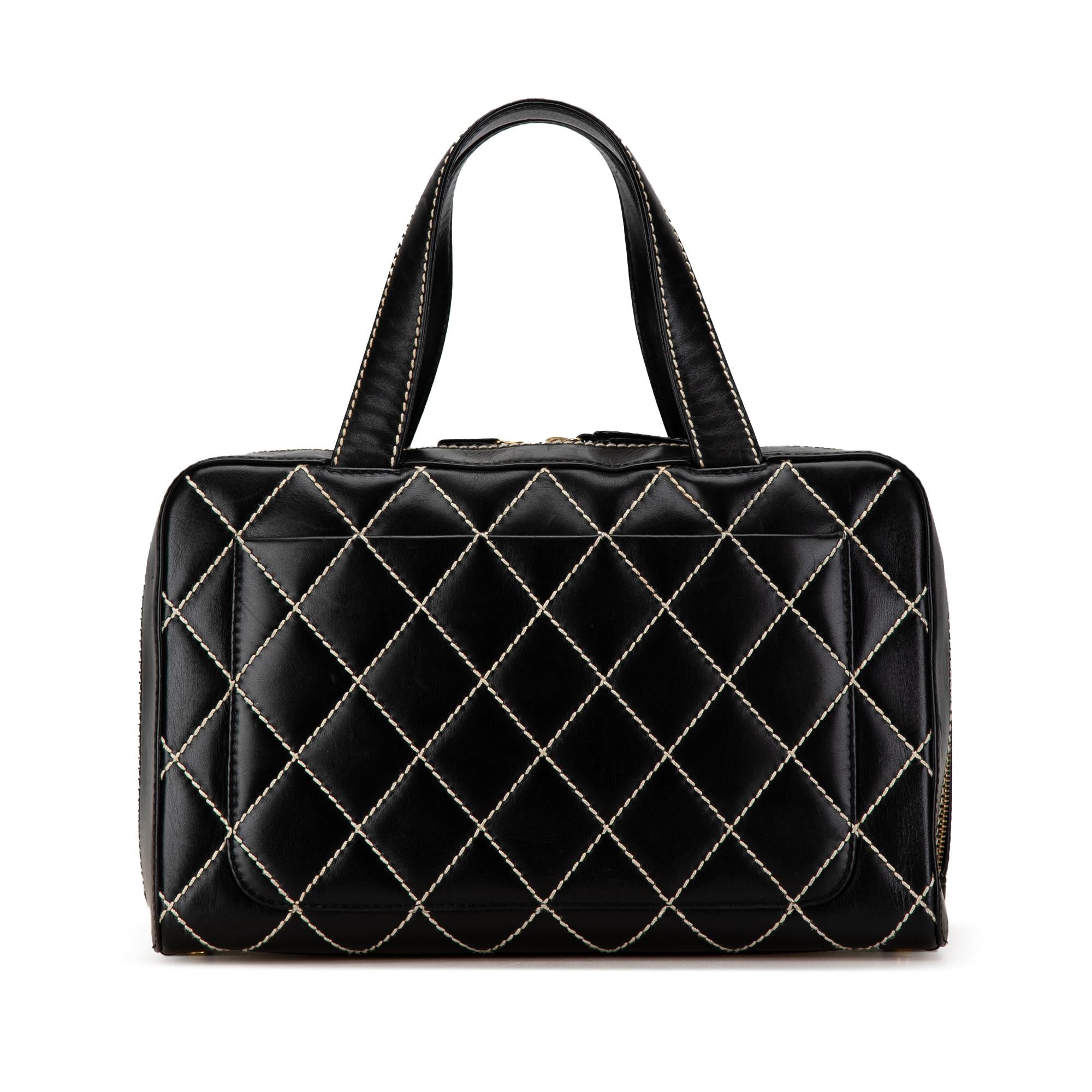 Chanel CC Wild Stitch Lambskin Handbag (SHG-SgvNml)