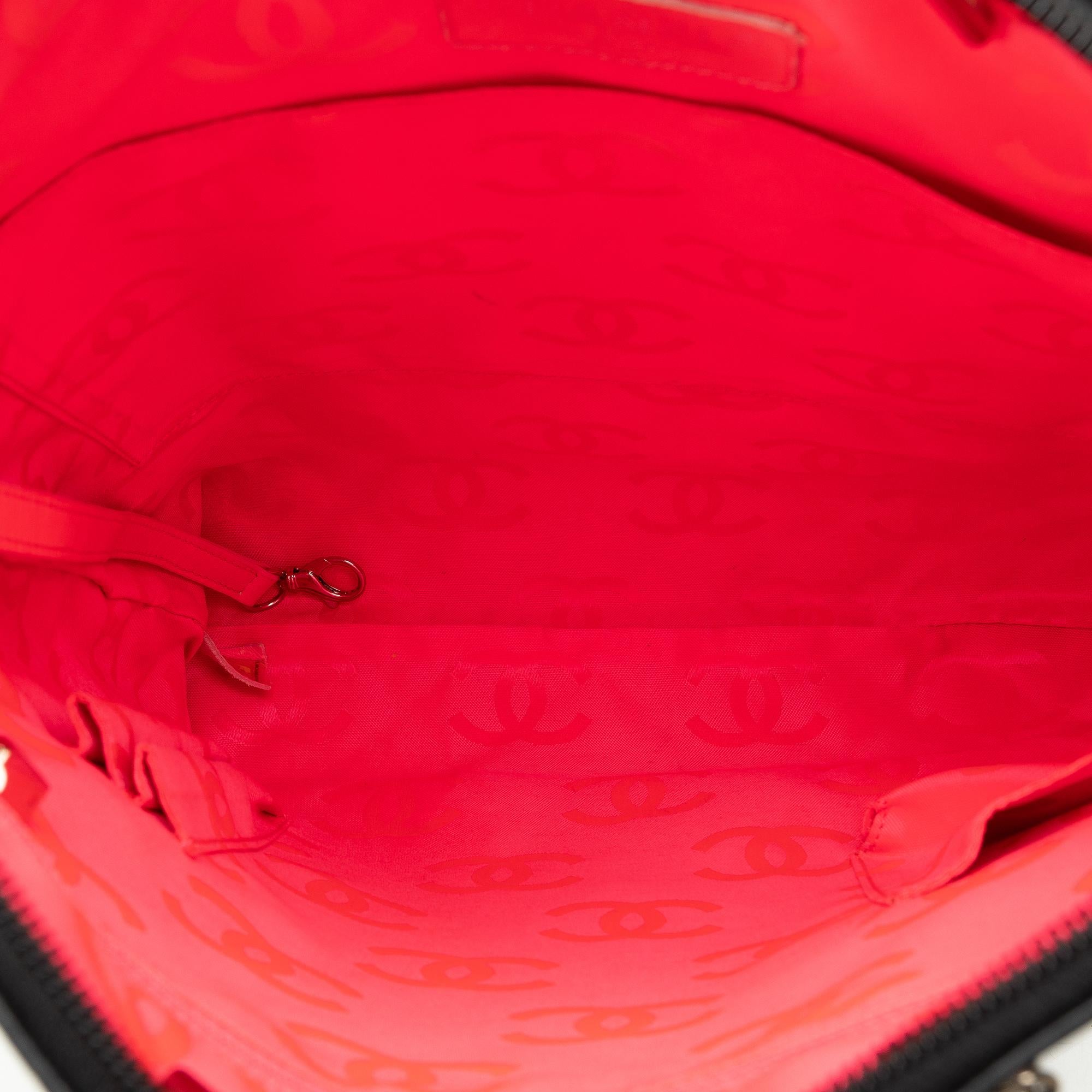 Chanel Cambon Ligne Flat Tote (SHG-s5mH2f)