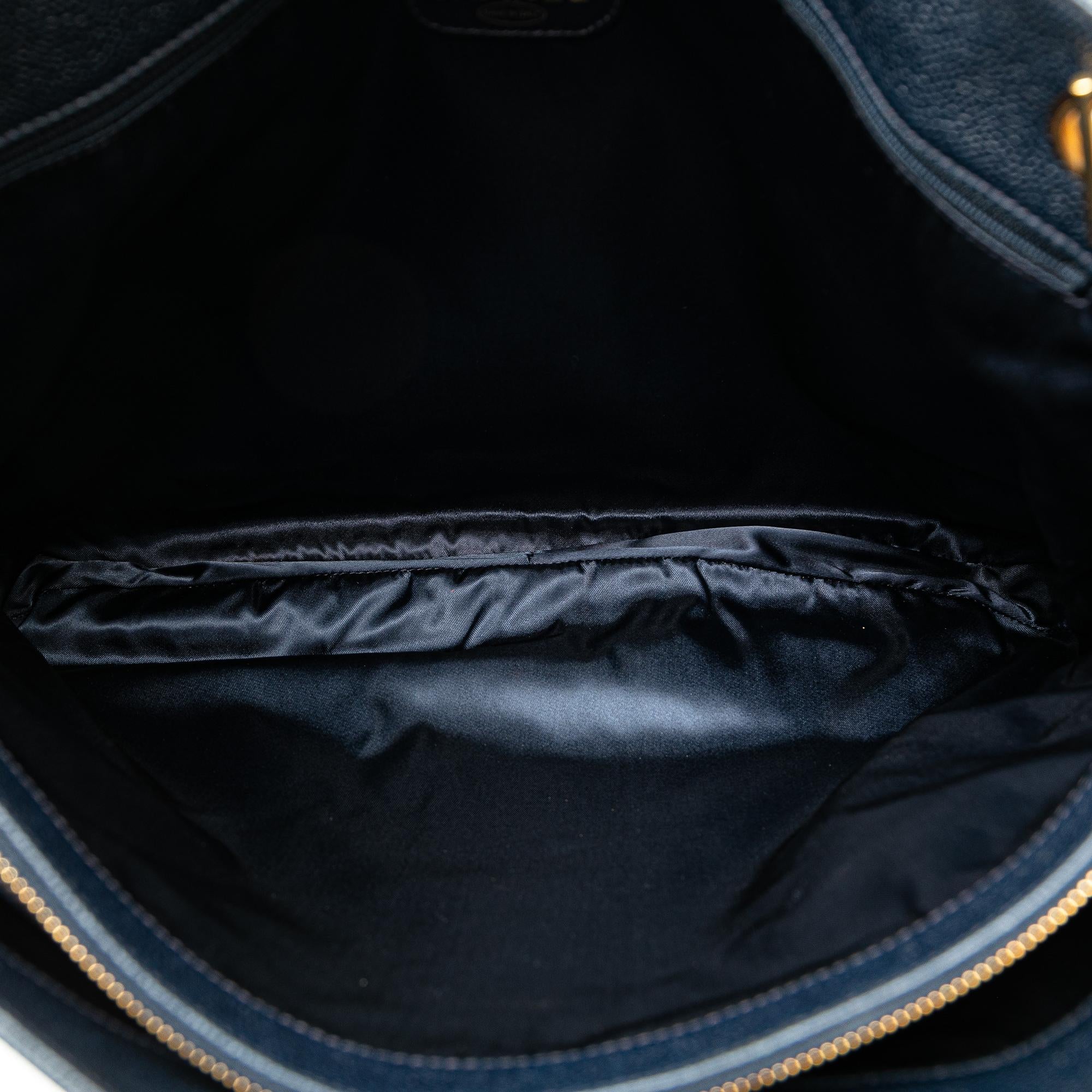 Chanel Caviar CC Tote (SHG-ggd4S1)