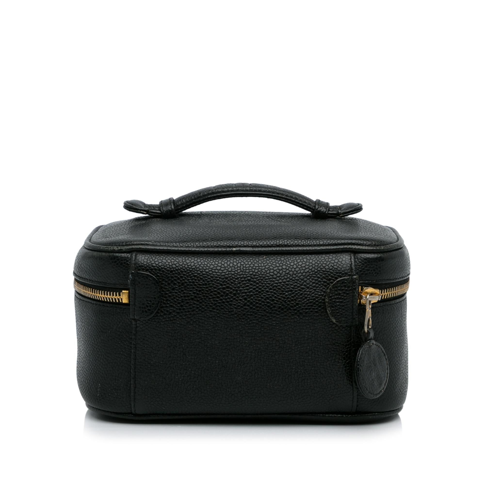 Chanel Caviar CC Vanity Bag (SHG-KtqvjT)