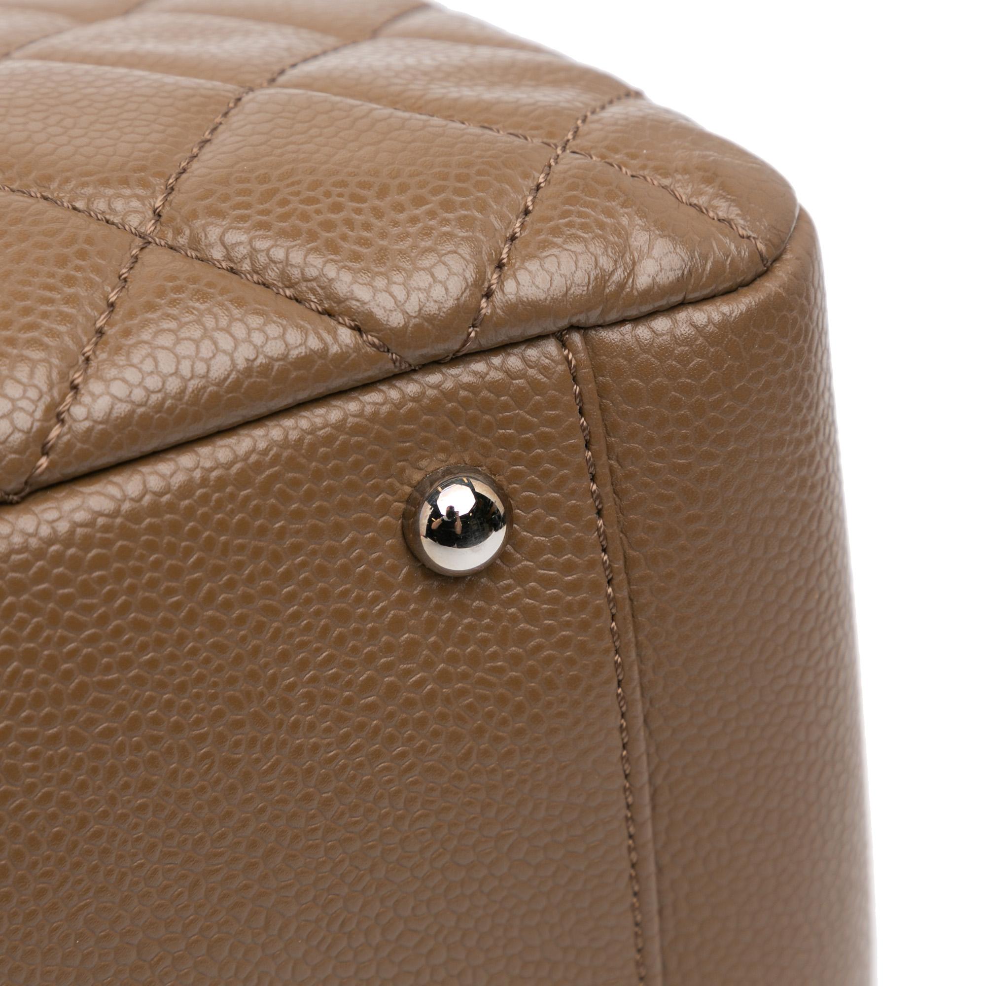 Chanel Caviar Grand Shopping Tote XL (SHG-7zXMLs)