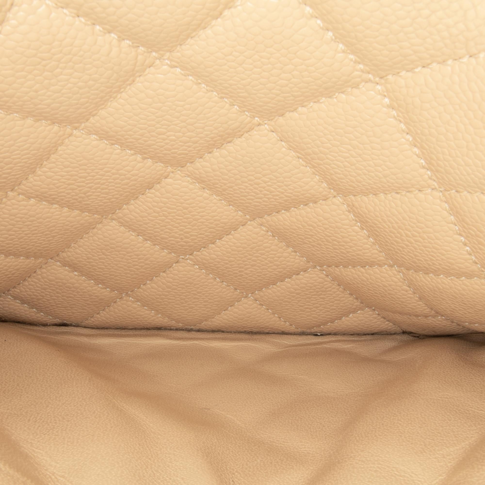 Chanel Caviar Grand Shopping Tote (SHG-GVzwth)