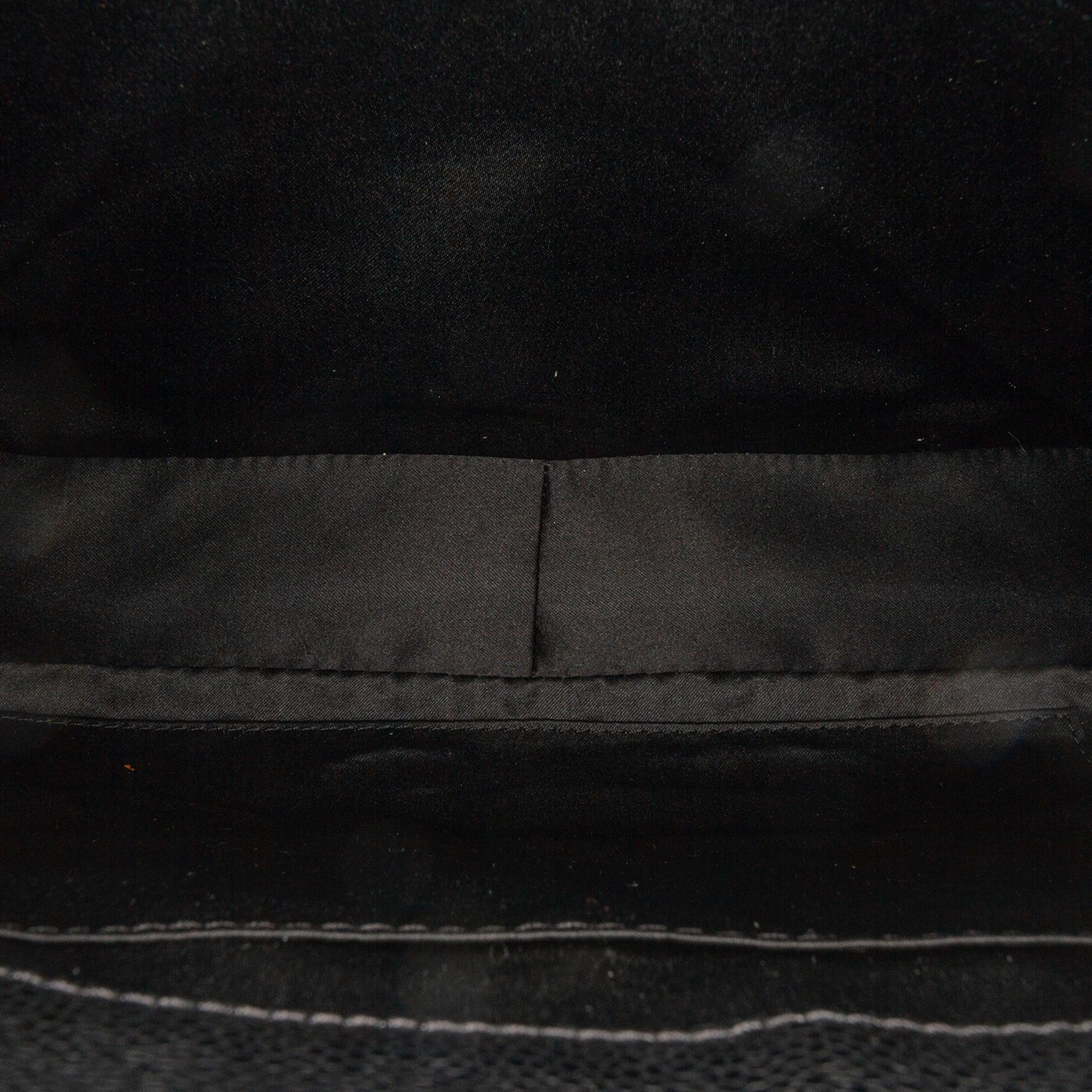 Chanel Caviar Grand Shopping Tote (SHG-PuLkRM)