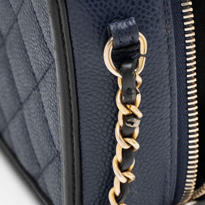 Chanel Caviar Leather CC Filigree Small Vanity Case (SHF-v02lq3)
