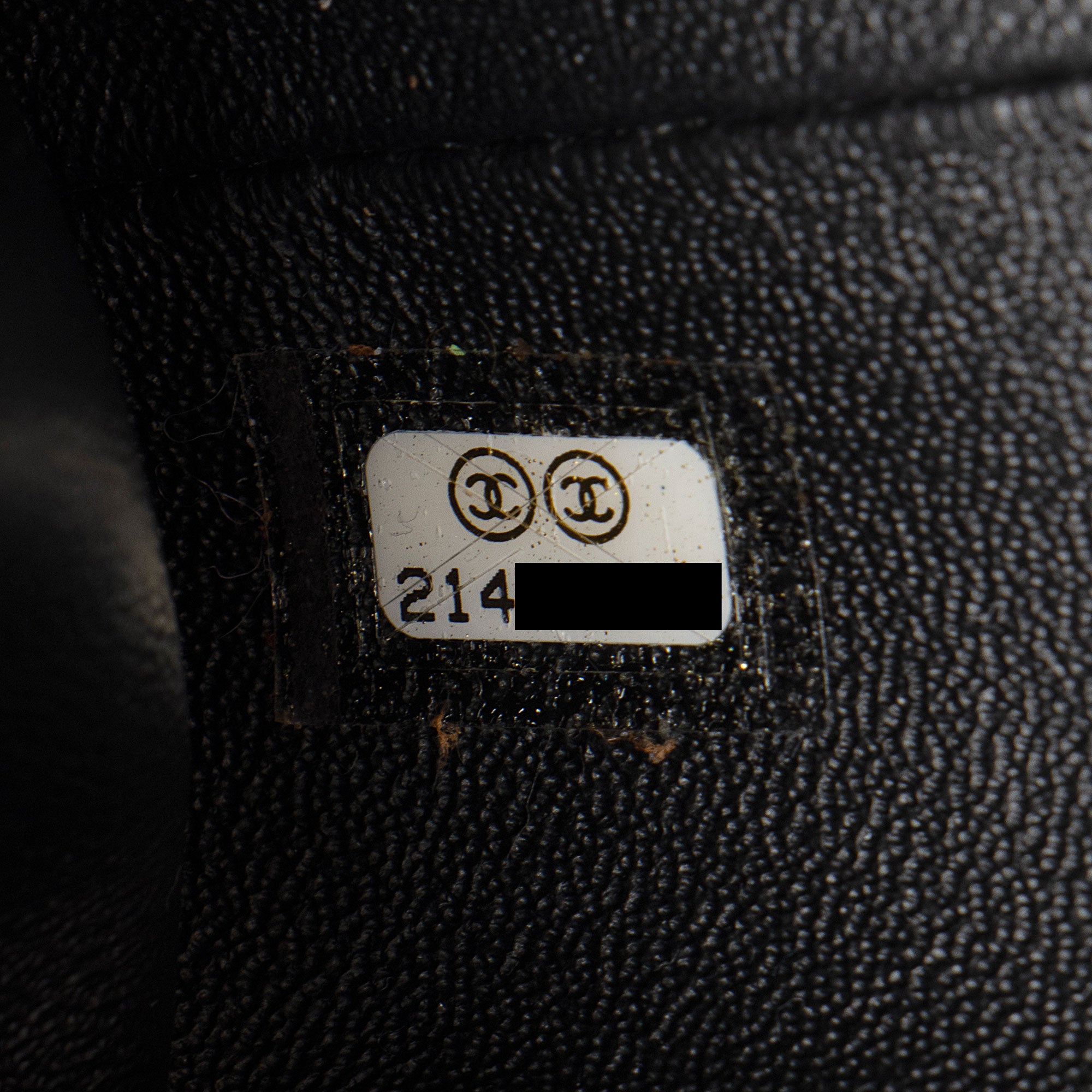 Chanel Caviar Leather CC Frame Clutch (SHF-sS7xNc)