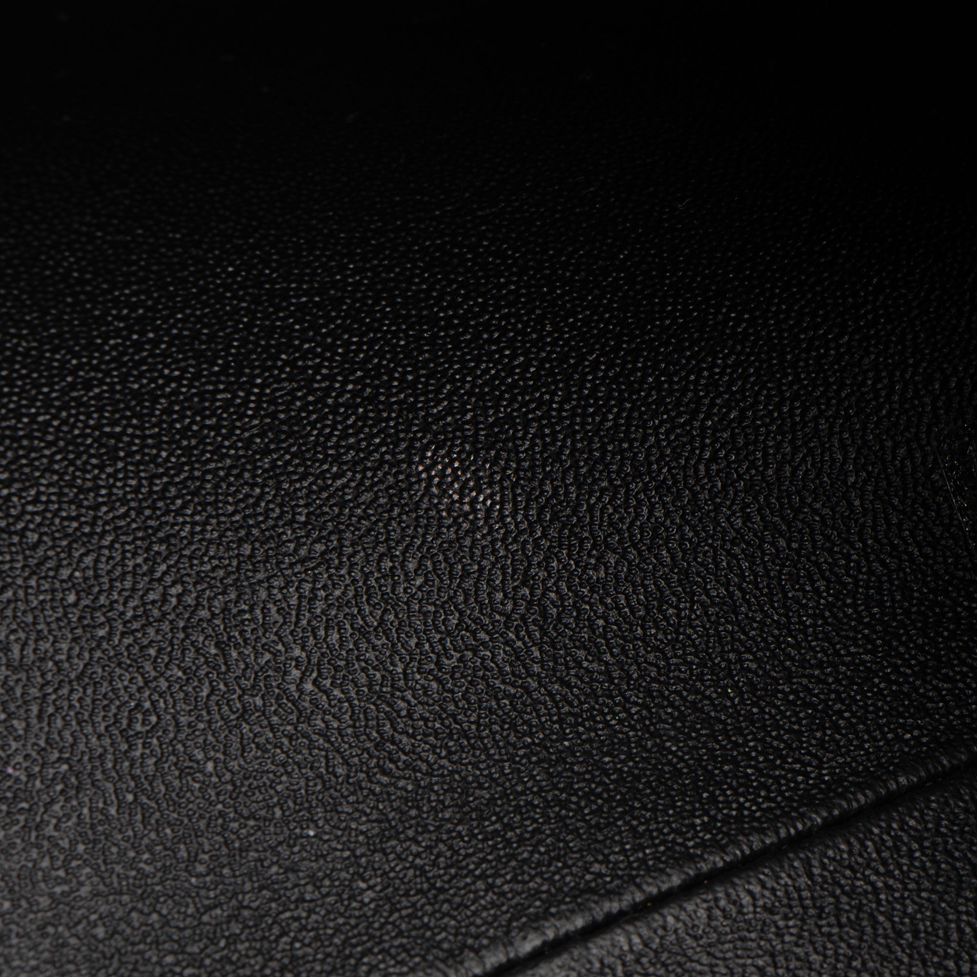 Chanel Caviar Leather CC Frame Clutch (SHF-sS7xNc)