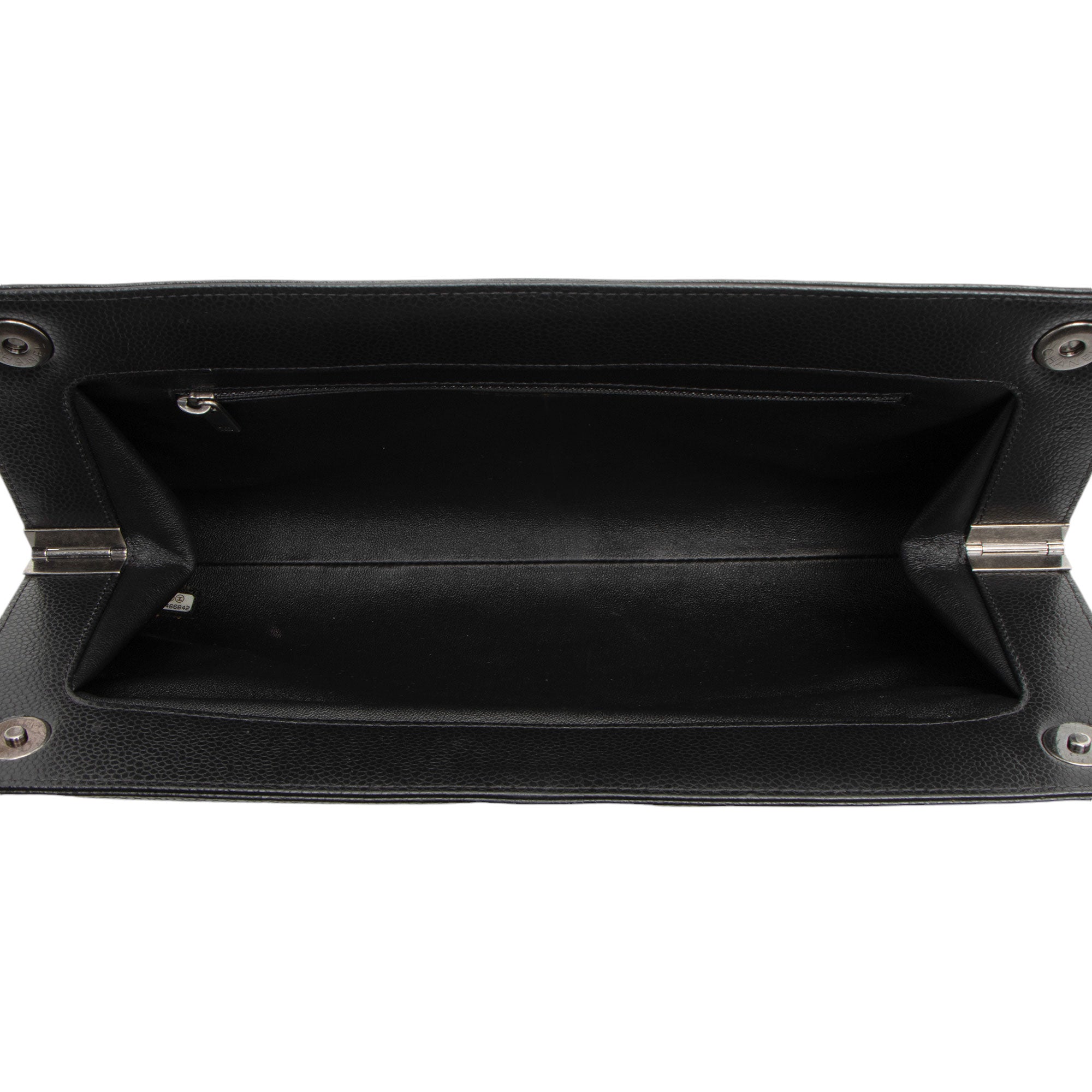 Chanel Caviar Leather CC Frame Clutch (SHF-sS7xNc)