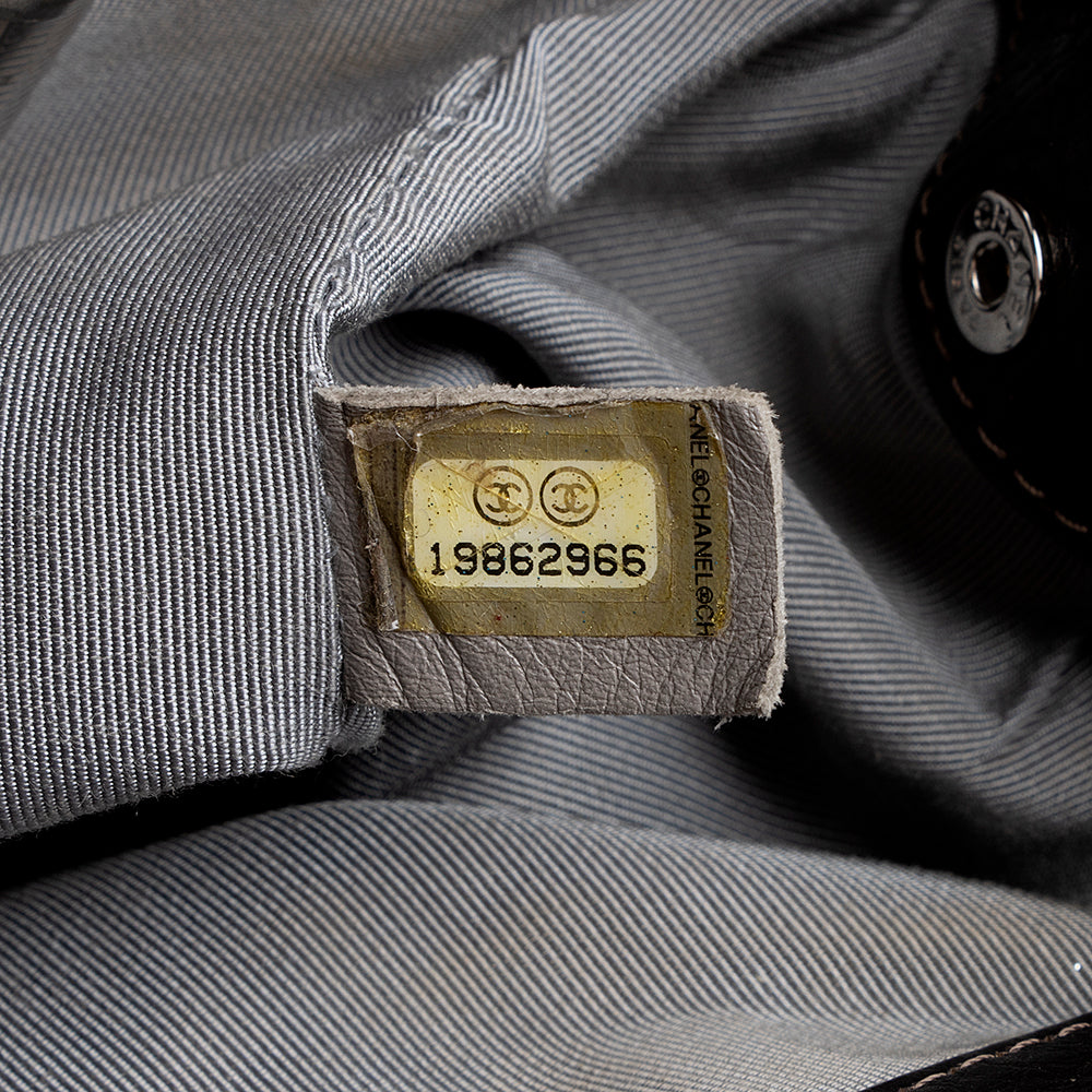 Chanel Metallic Leather Cerf Classic Executive Small Tote (SHF-15194)