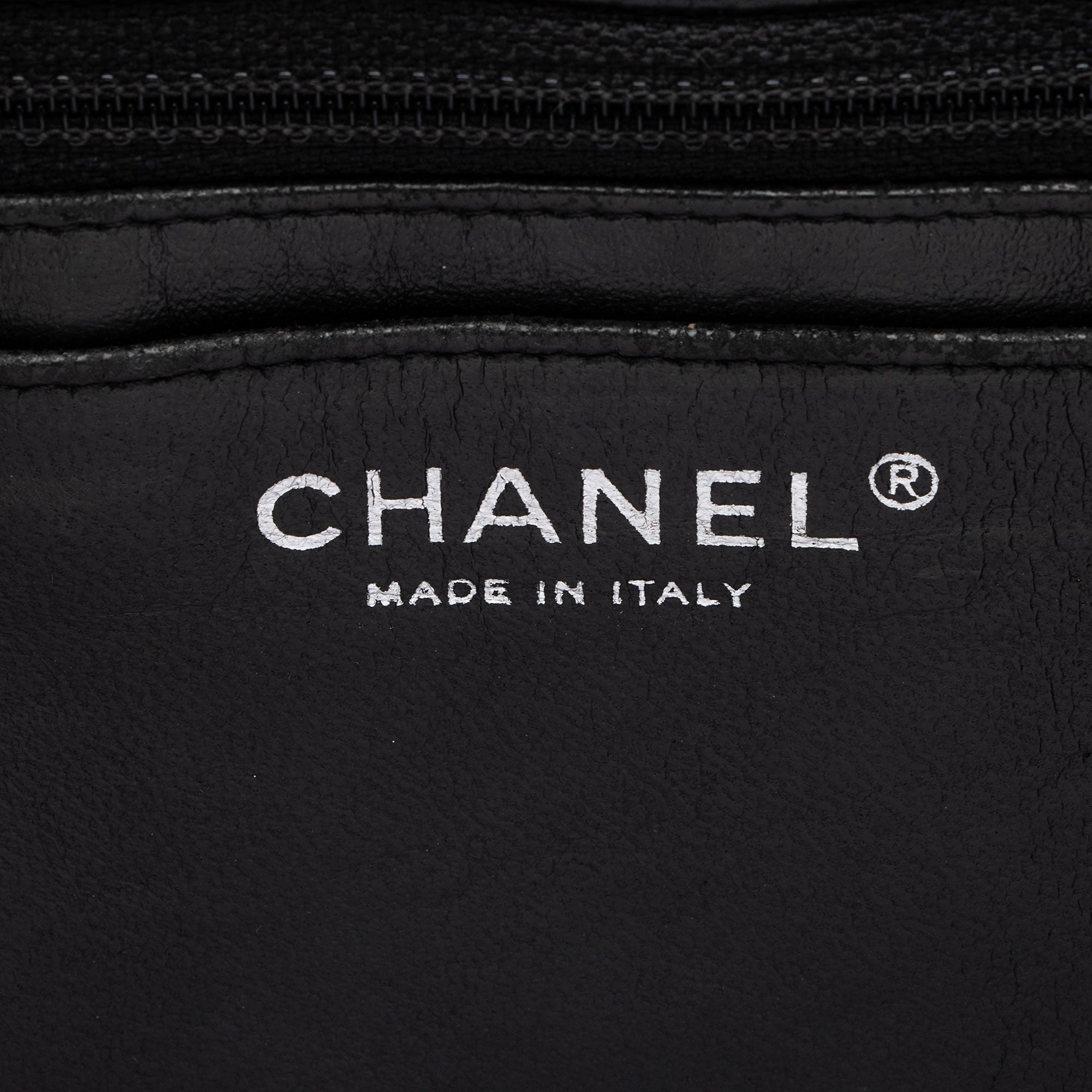 Chanel Caviar Leather Classic Maxi Single Flap Bag (SHF-tdUQSa)