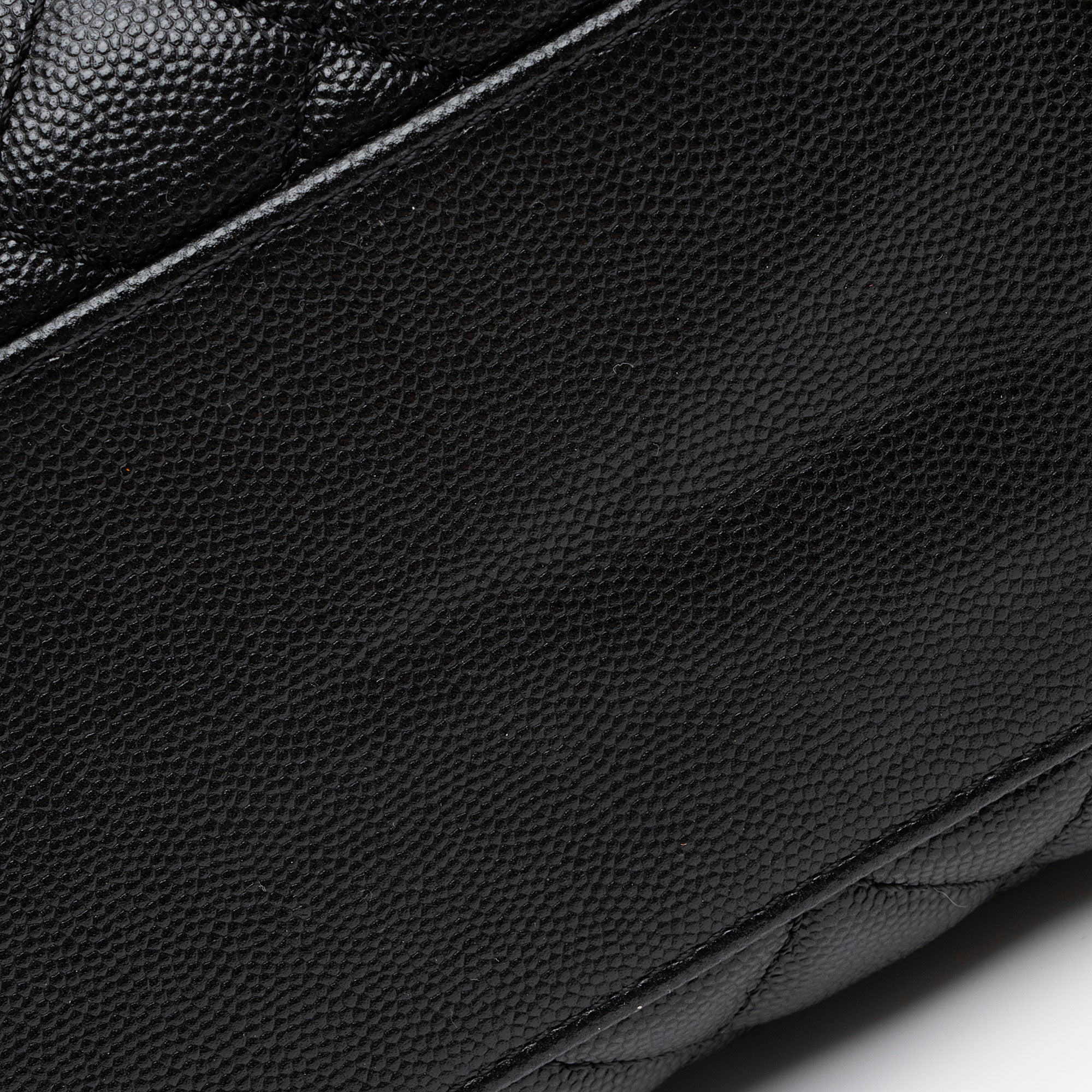 Chanel Caviar Leather Coco Top Handle Medium Flap Bag (SHF-xxvlCu)