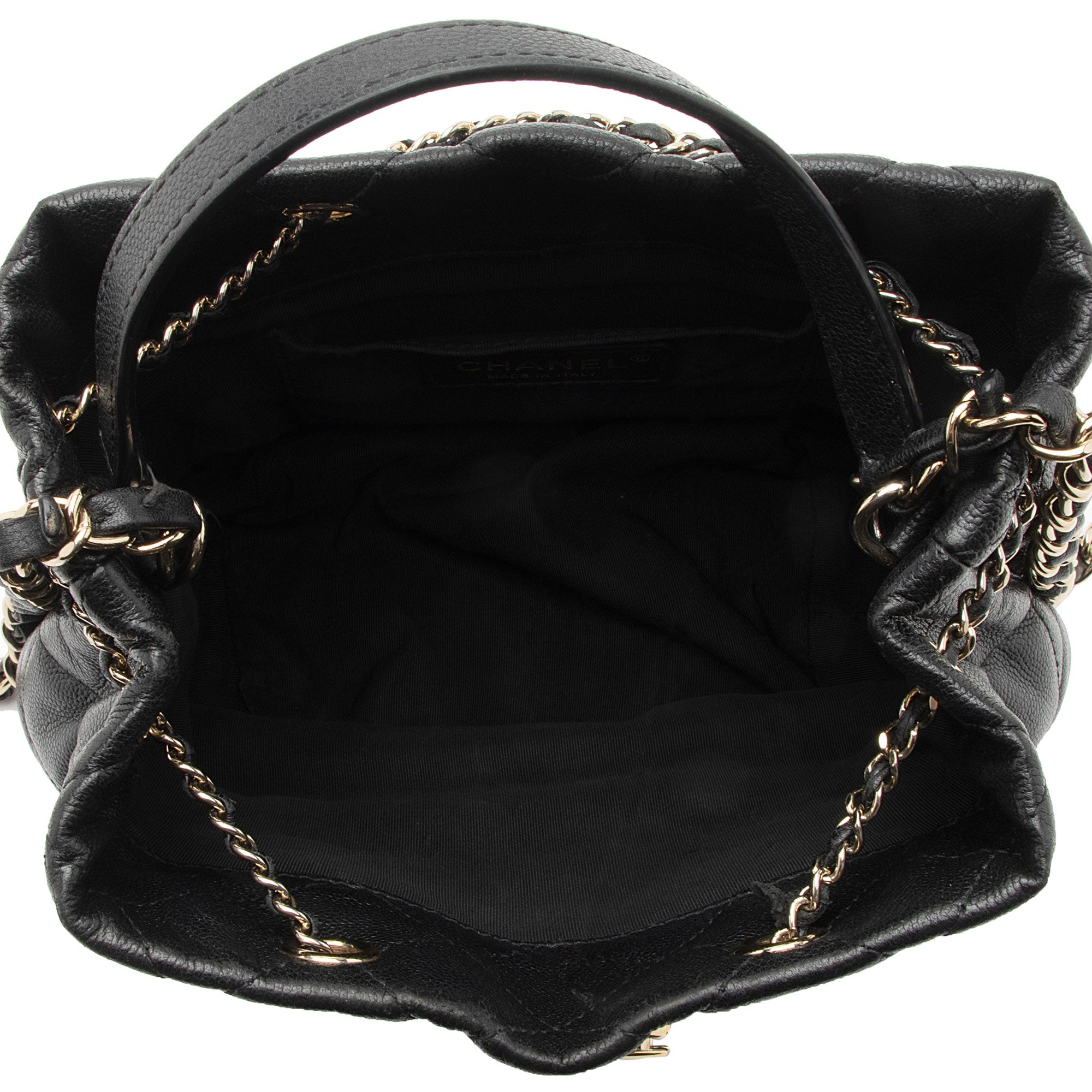 Chanel Caviar Leather Rolled Up Drawstring Bucket Bag (SHF-9VaoLU)