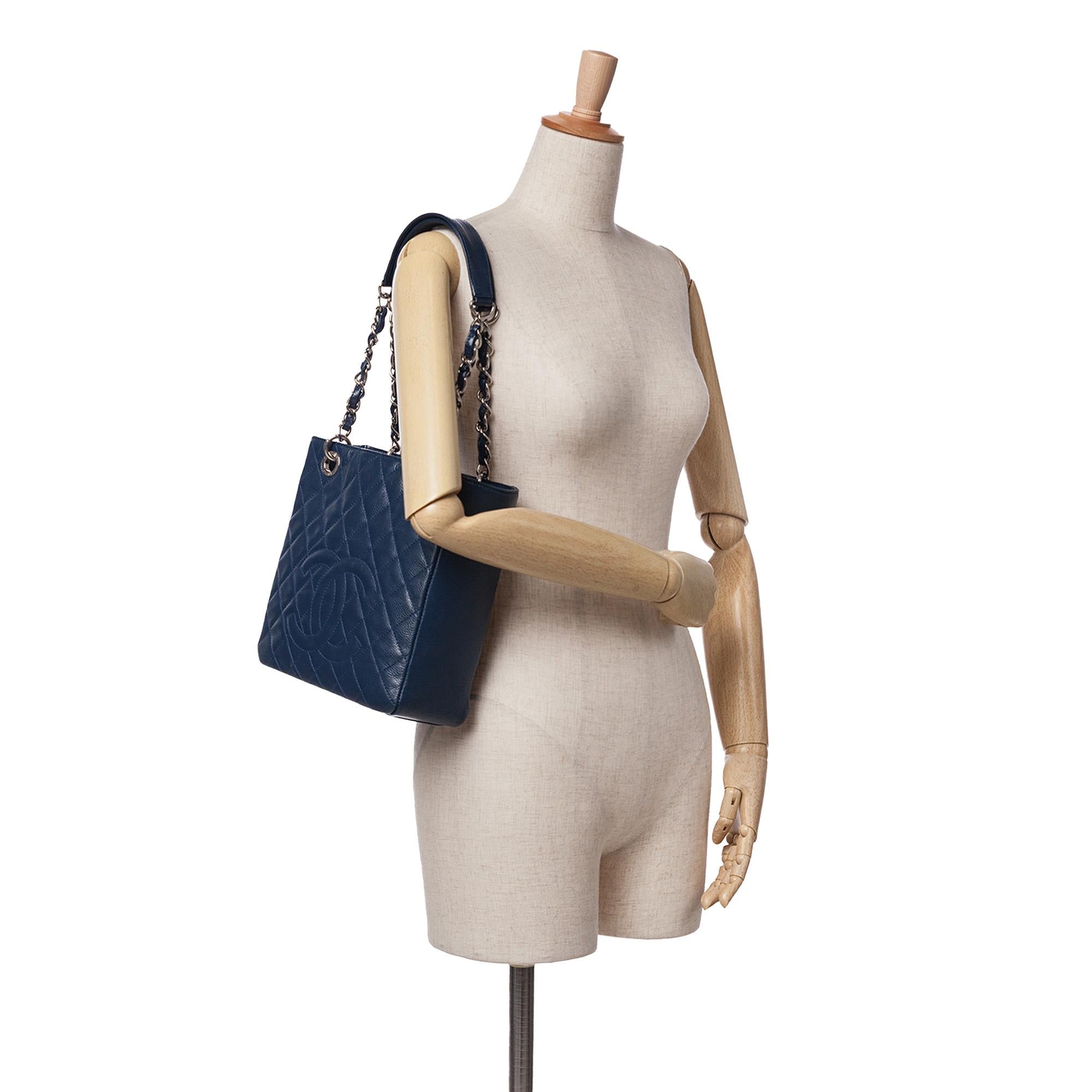 Chanel Caviar Petite Shopping Tote