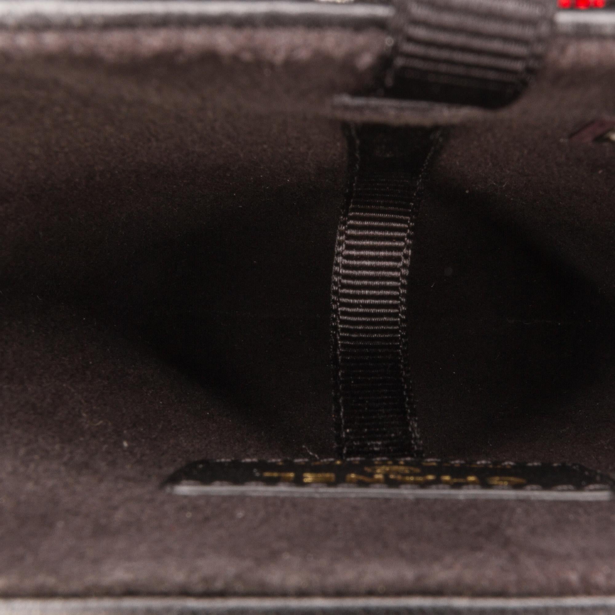 Chanel Chain Around Phone Holder Crossbody Bag (SHG-4Ihkc3)