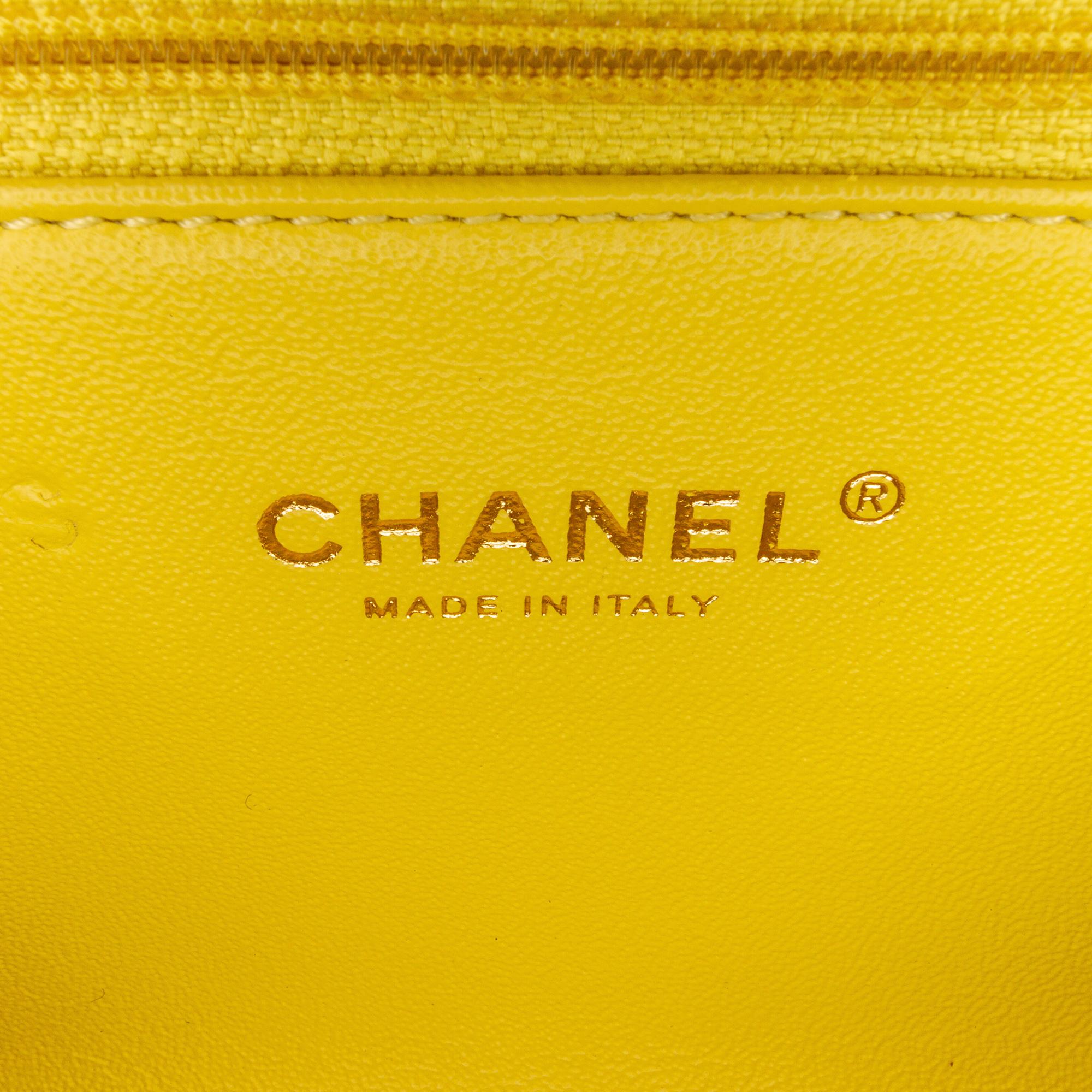 Chanel Chevron Stitched Coco Belt Bag (SHG-0M8DhP)