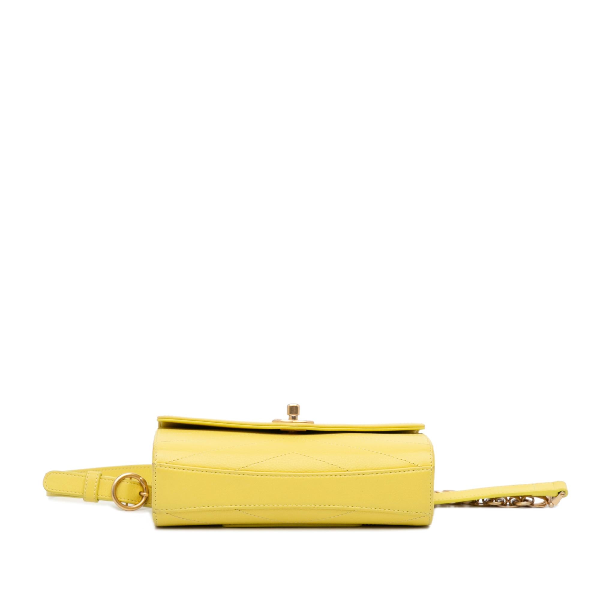 Chanel Chevron Stitched Coco Belt Bag (SHG-0M8DhP)