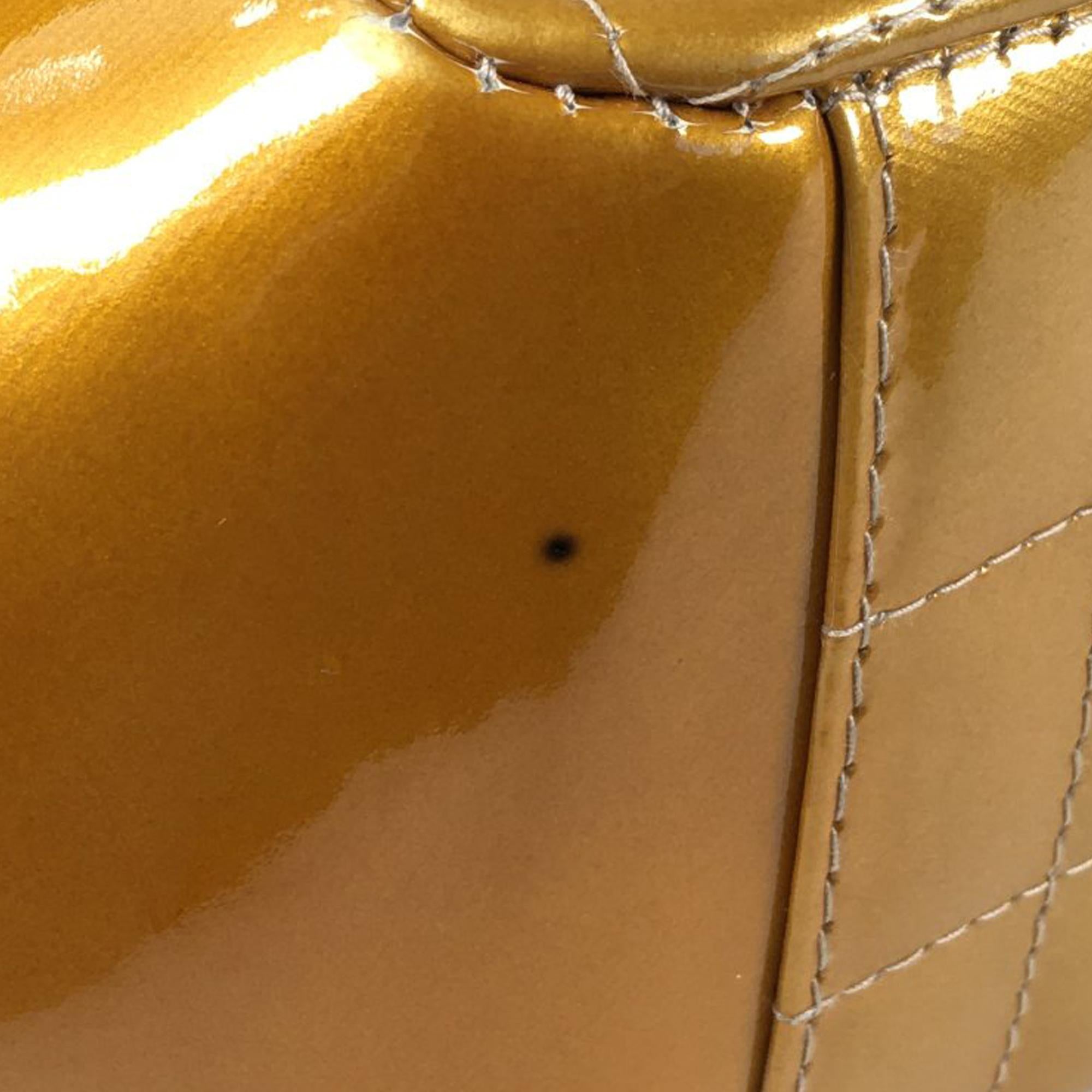 Chanel Chocolate Bar Patent Shoulder Bag (SHG-Fp3vtQ)