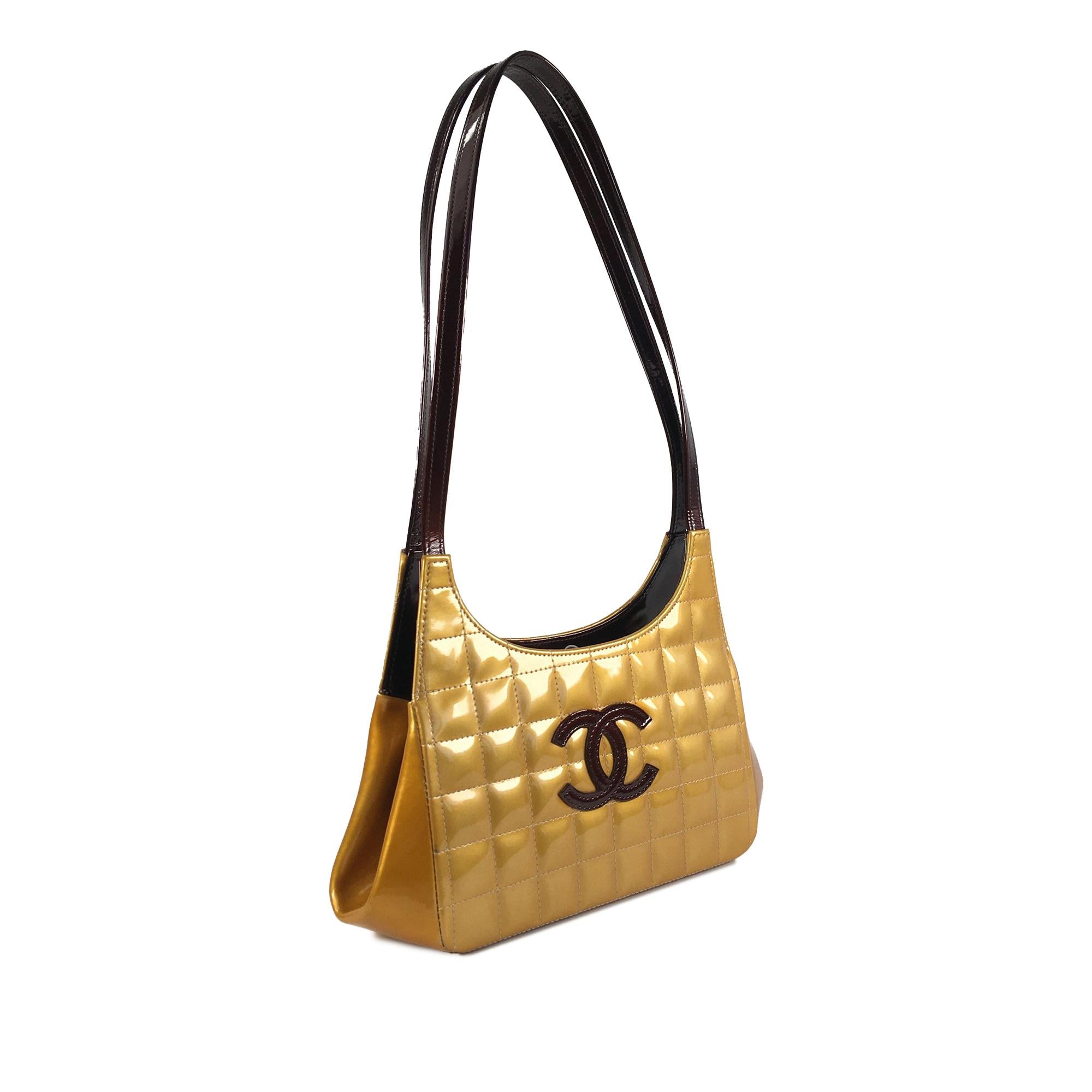 Chanel Chocolate Bar Patent Shoulder Bag (SHG-Fp3vtQ)