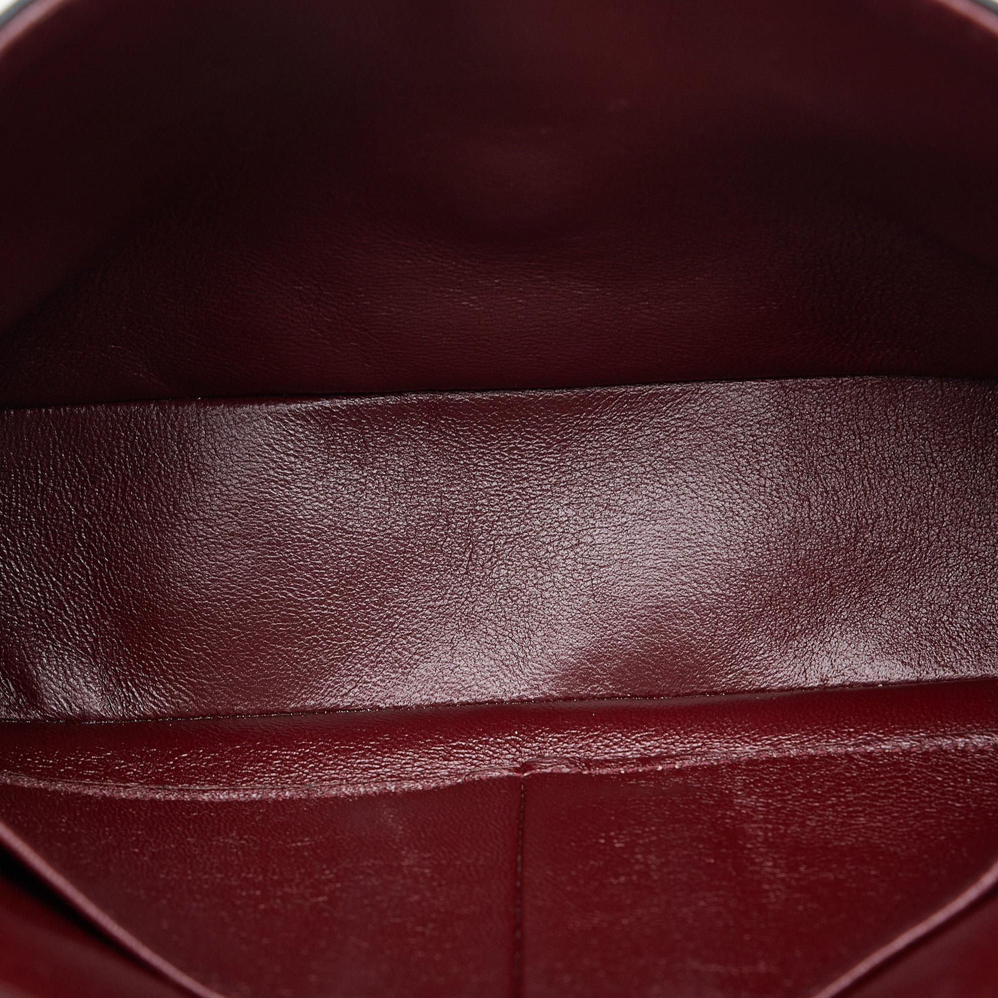 Chanel Classic Medium Lambskin Double Flap Bag (SHG-bU8cQt)