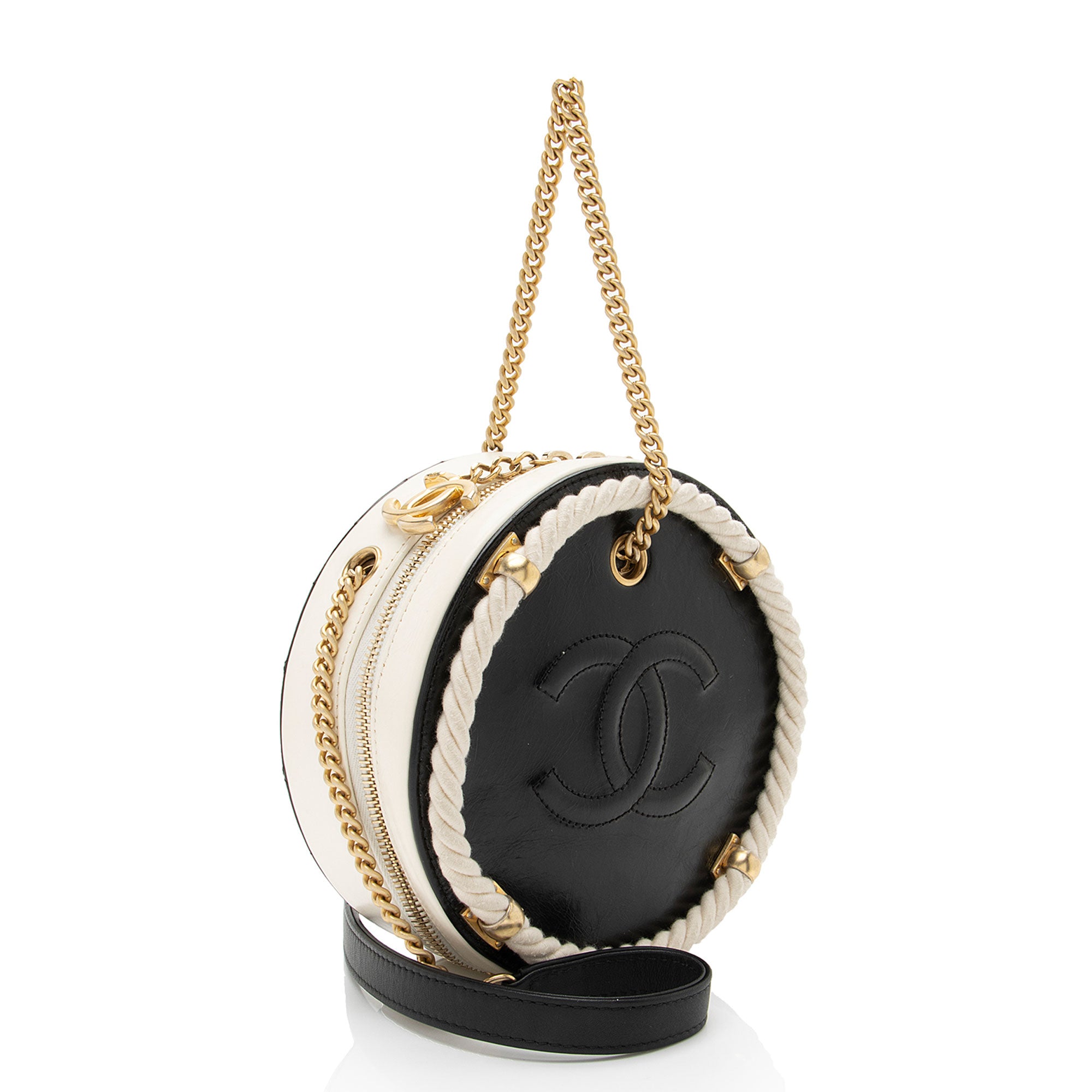 Chanel Crumpled Calfskin En Vogue Round Shoulder Bag