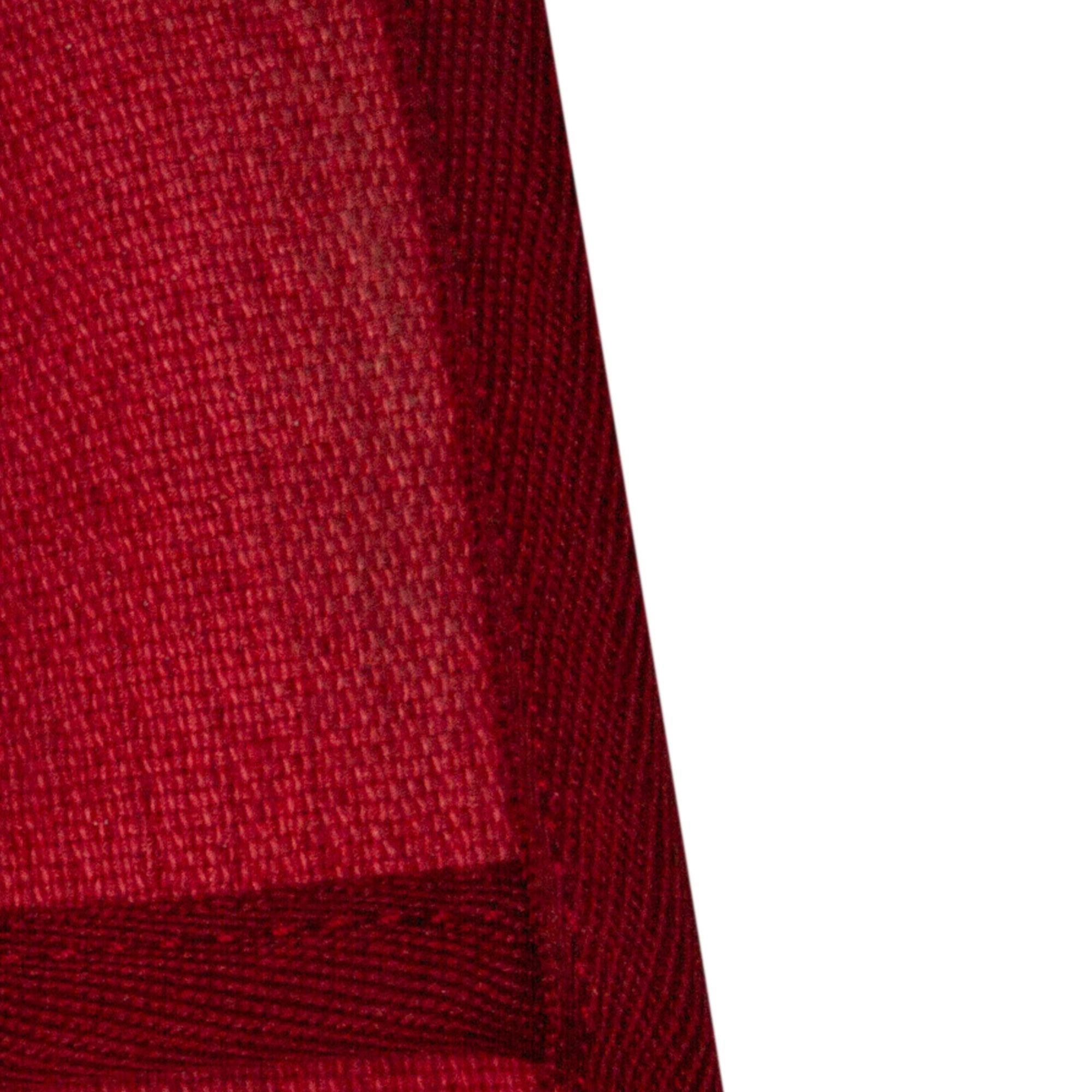 Chanel Deauville Tote (SHG-qEiq1r)