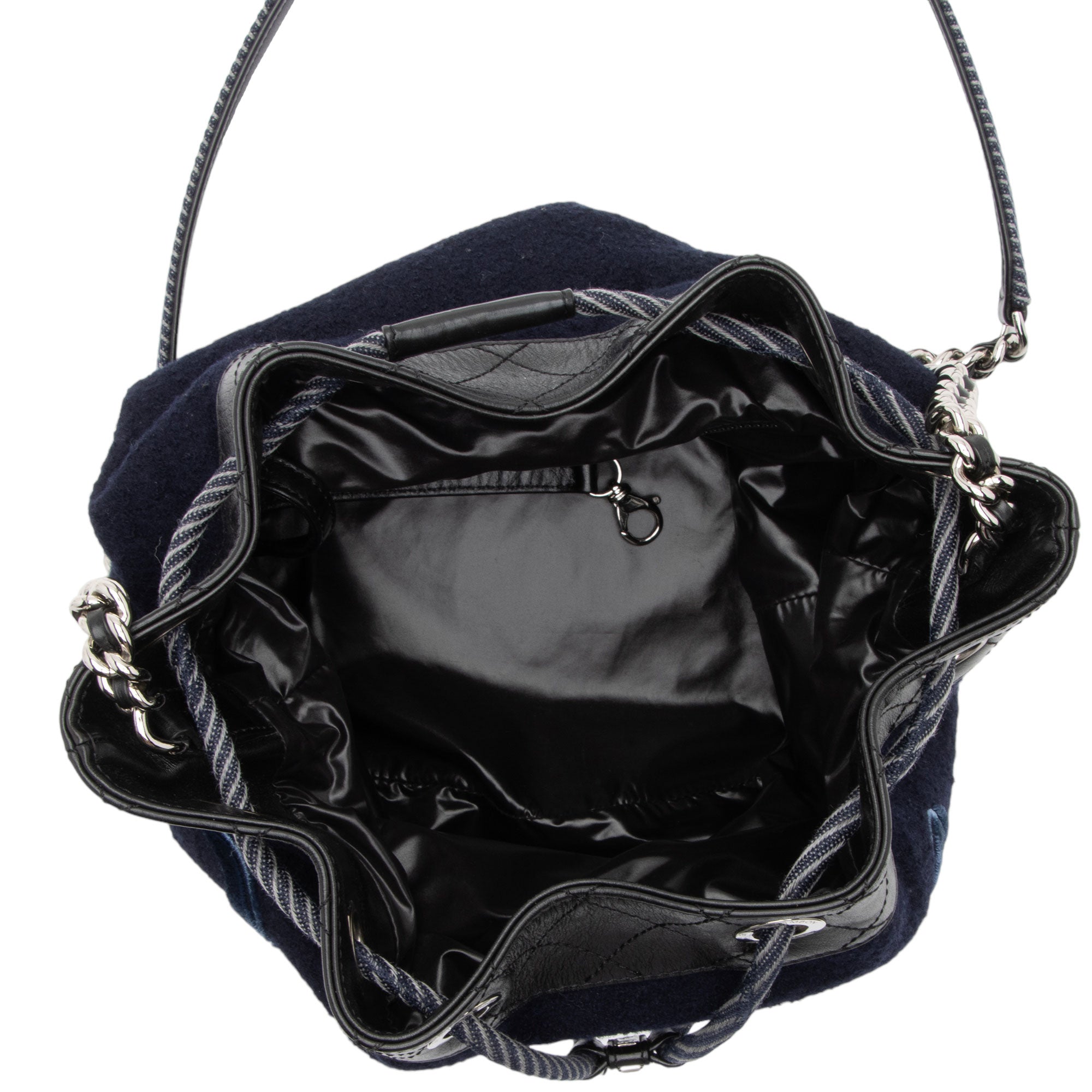 Chanel Embroidered Wool Paris-Hamburg Drawstring Bucket Bag (SHF-NGxLpf)