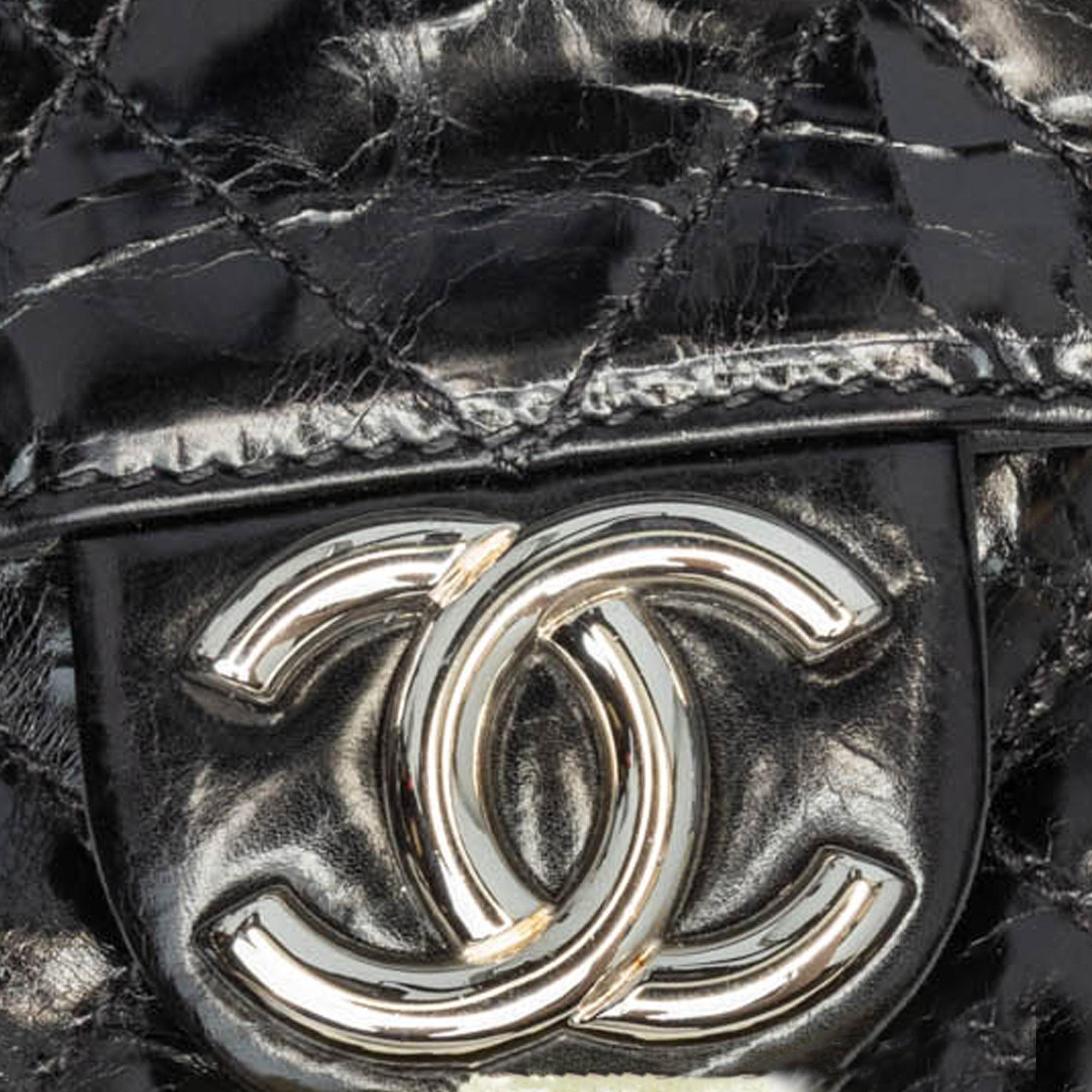 Chanel Glazed Calfskin Iridescent Portobello Flap (SHG-rglyZs)