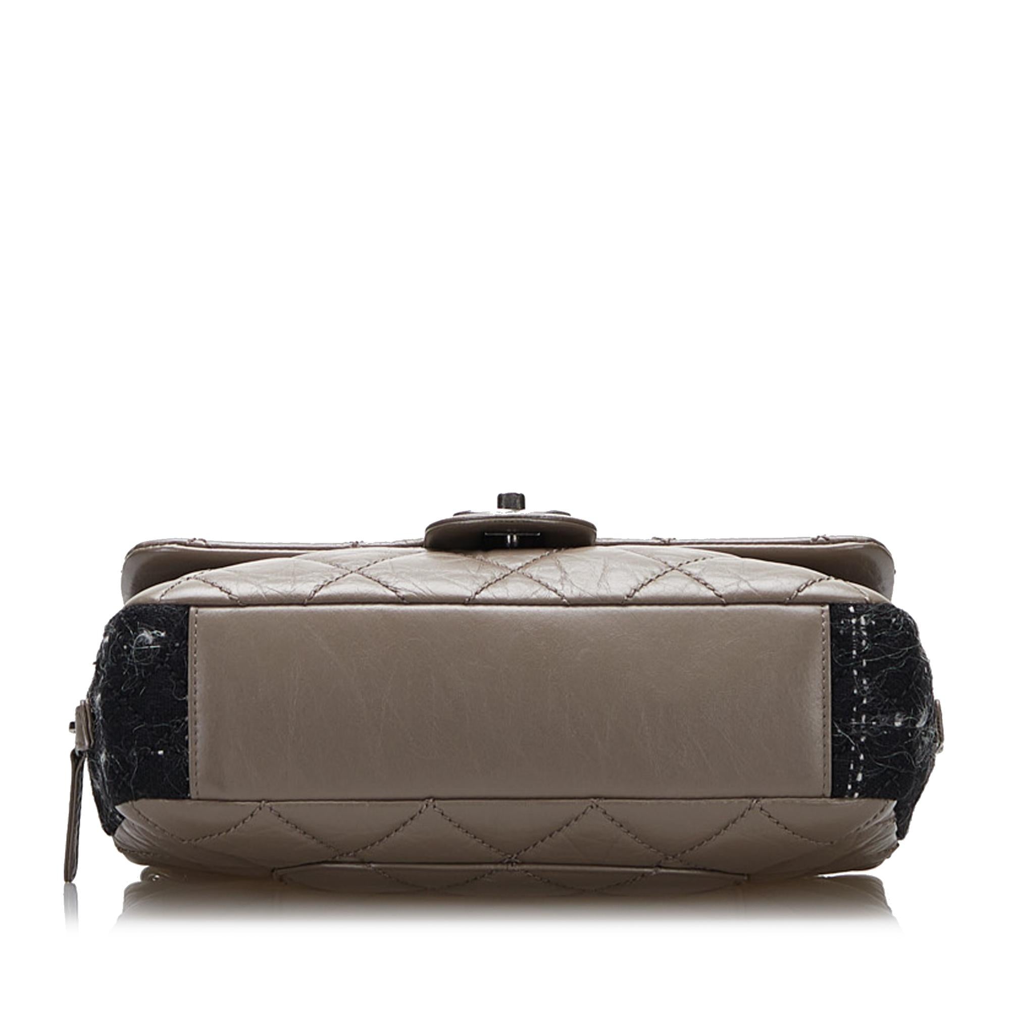 Chanel Glazed Matelasse Portobello Flap Bag (SHG-HqIza9)