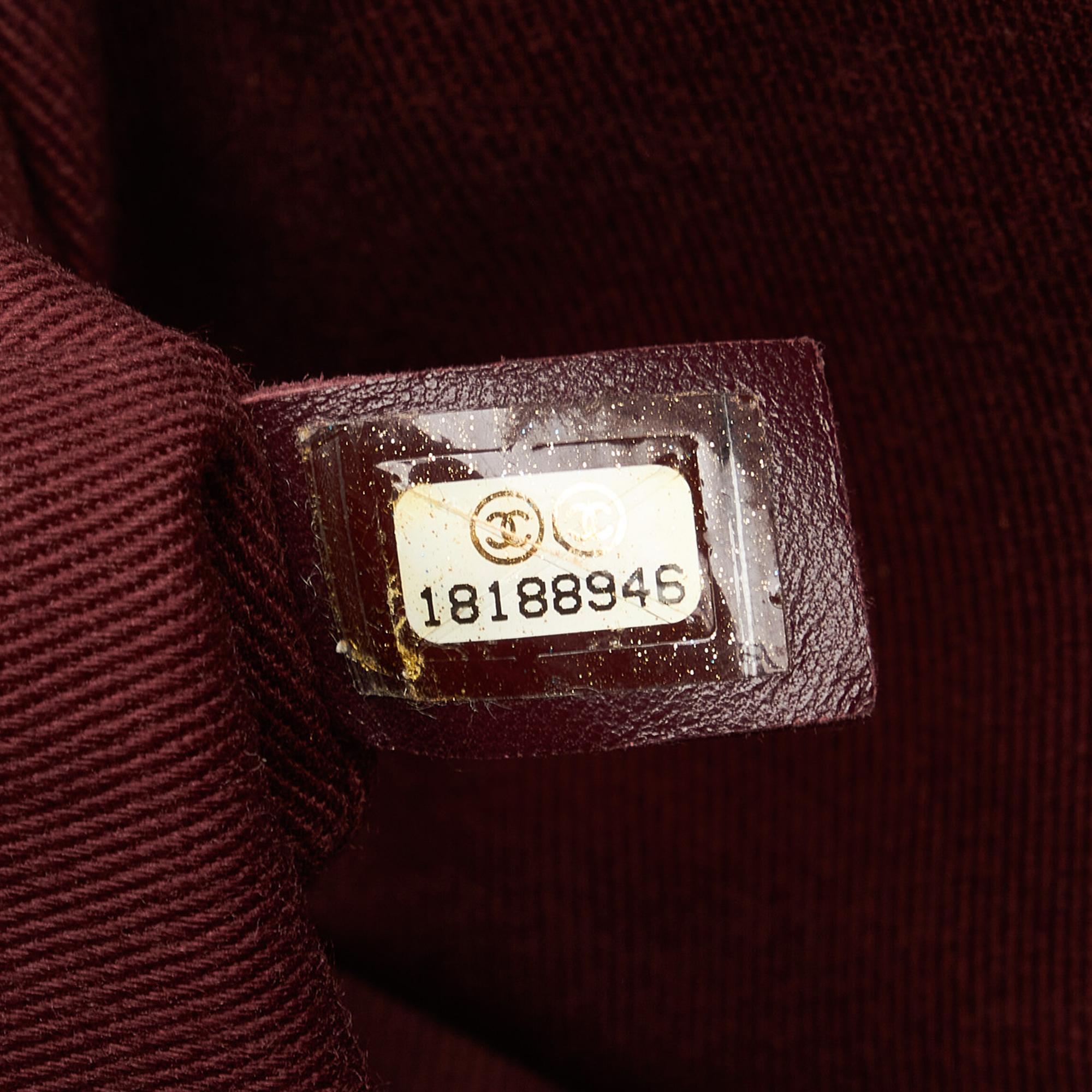 Chanel Glazed Matelasse Portobello Flap Bag (SHG-HqIza9)