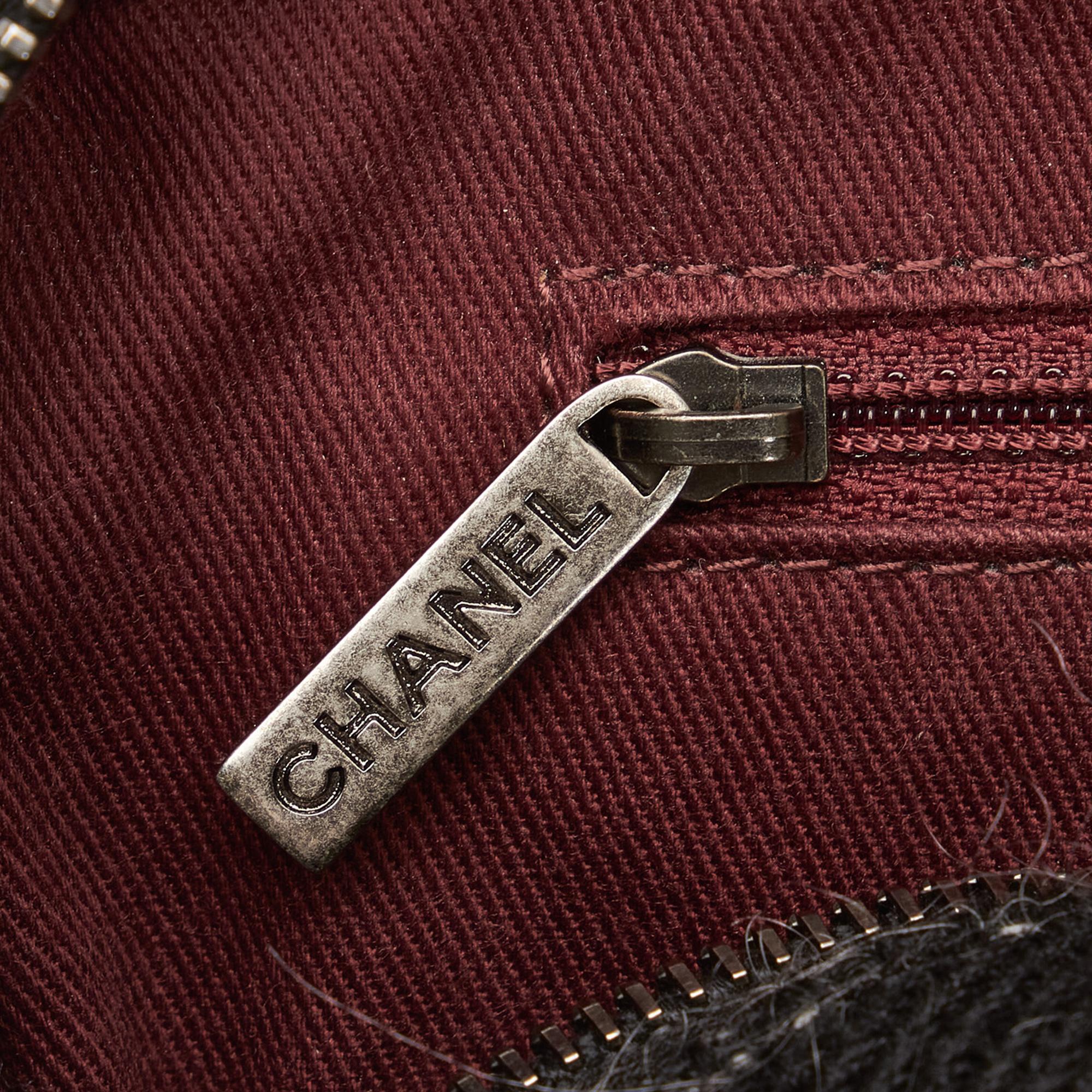 Chanel Glazed Matelasse Portobello Flap Bag (SHG-HqIza9)