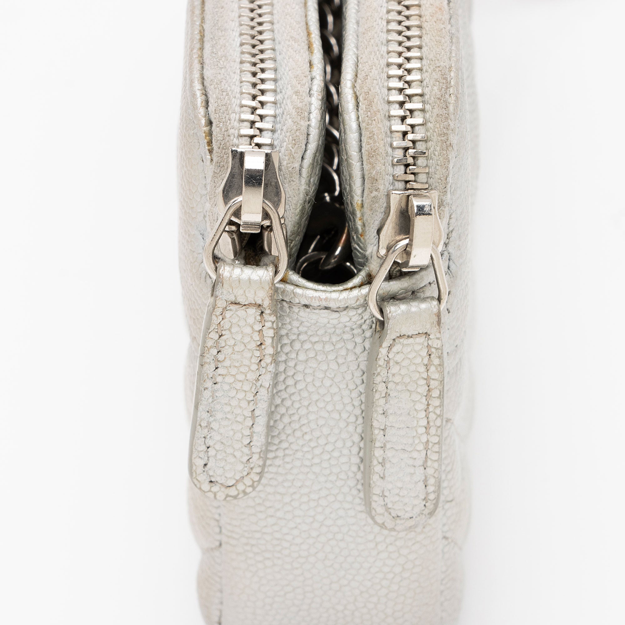 Chanel Iridescent Caviar Leather Vintage Mademoiselle Clutch with Chain (SHF-fdlQlw)