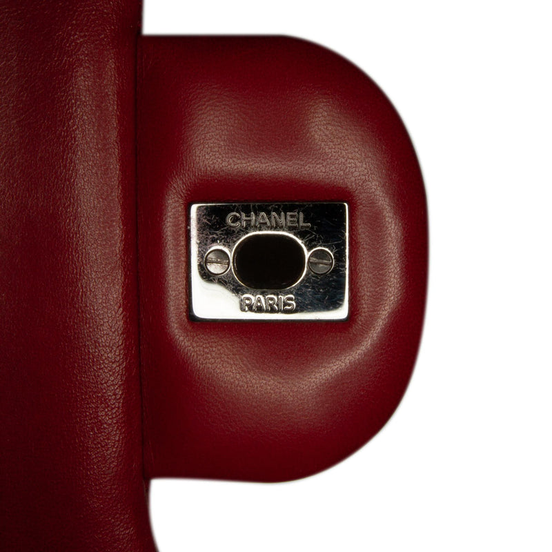 Chanel Jumbo Classic Lambskin Double Flap (SHG-vya5tL)