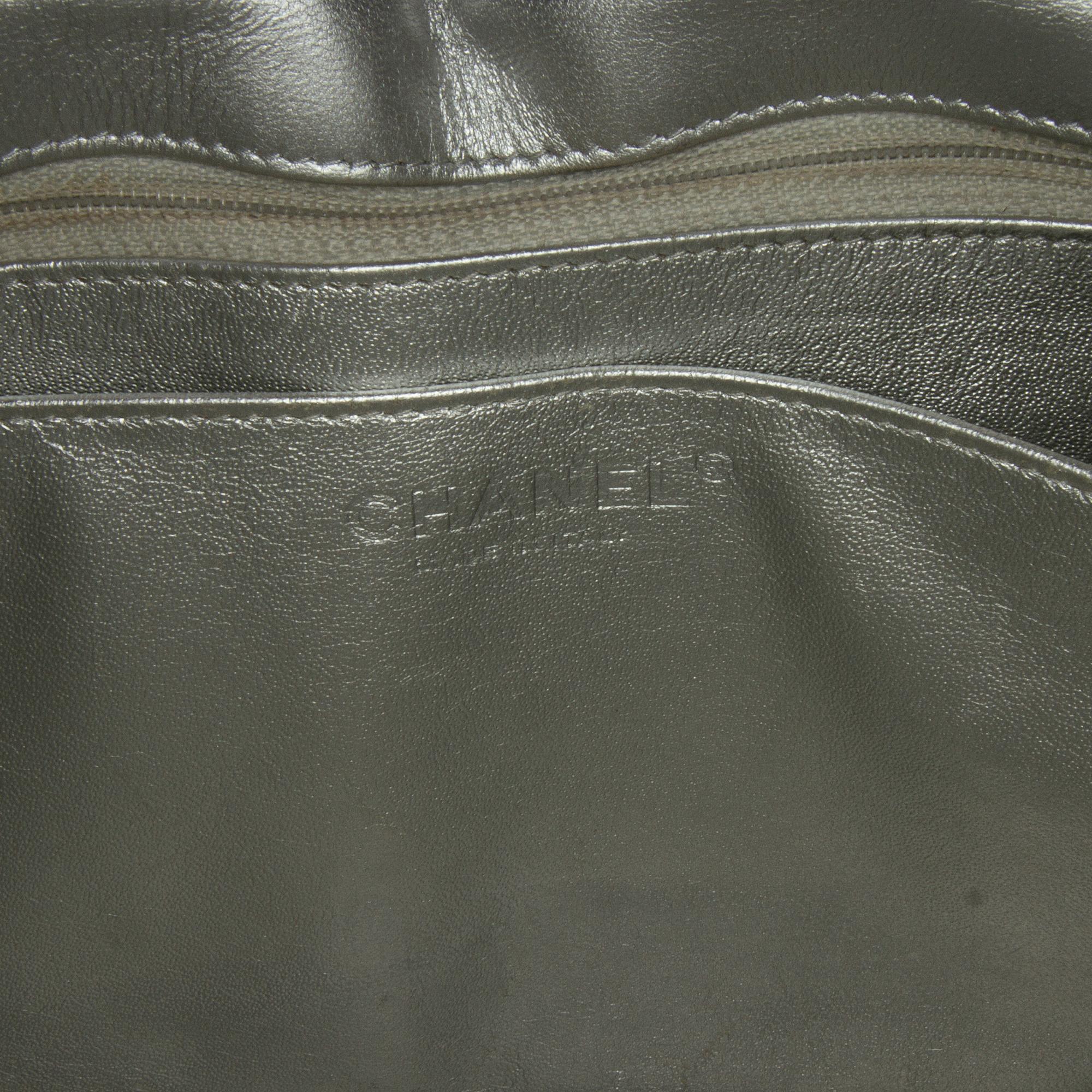 Chanel Jumbo Classic Lambskin Single Flap (SHG-jnZgY3)