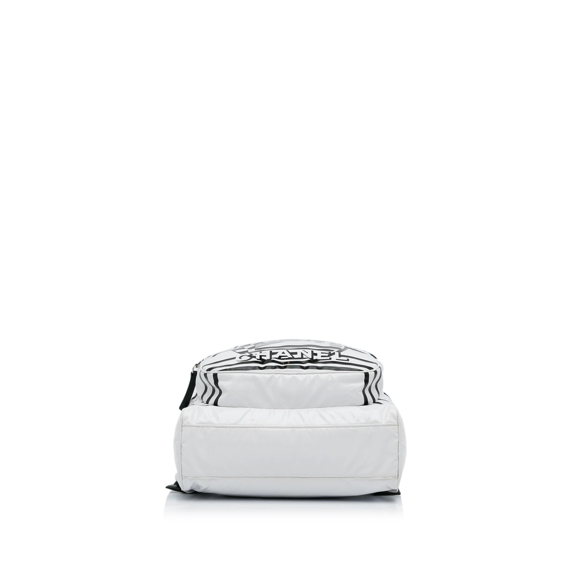 Chanel La Pausa Vinyl Backpack (SHG-8DJhRs)