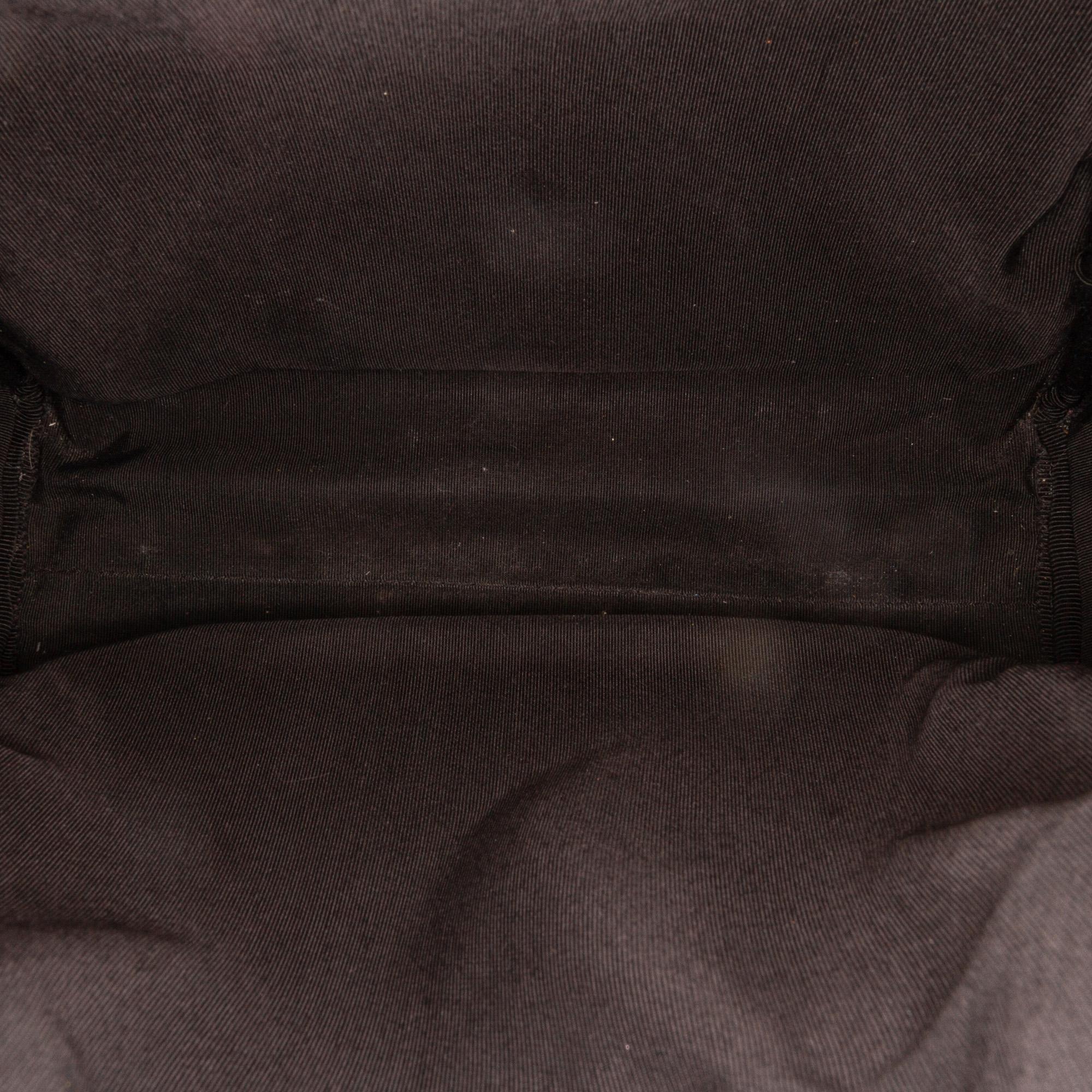 Chanel La Pausa Vinyl Backpack (SHG-8DJhRs)