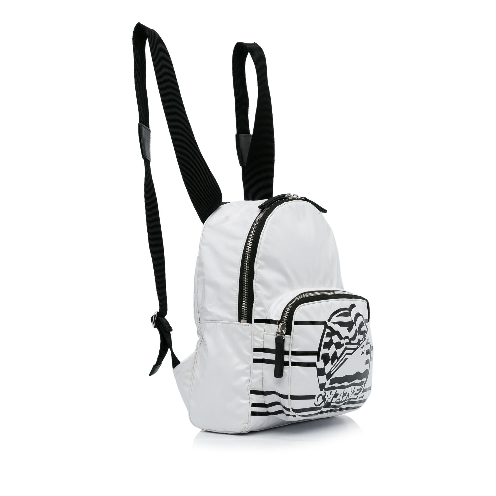 Chanel La Pausa Vinyl Backpack (SHG-8DJhRs)