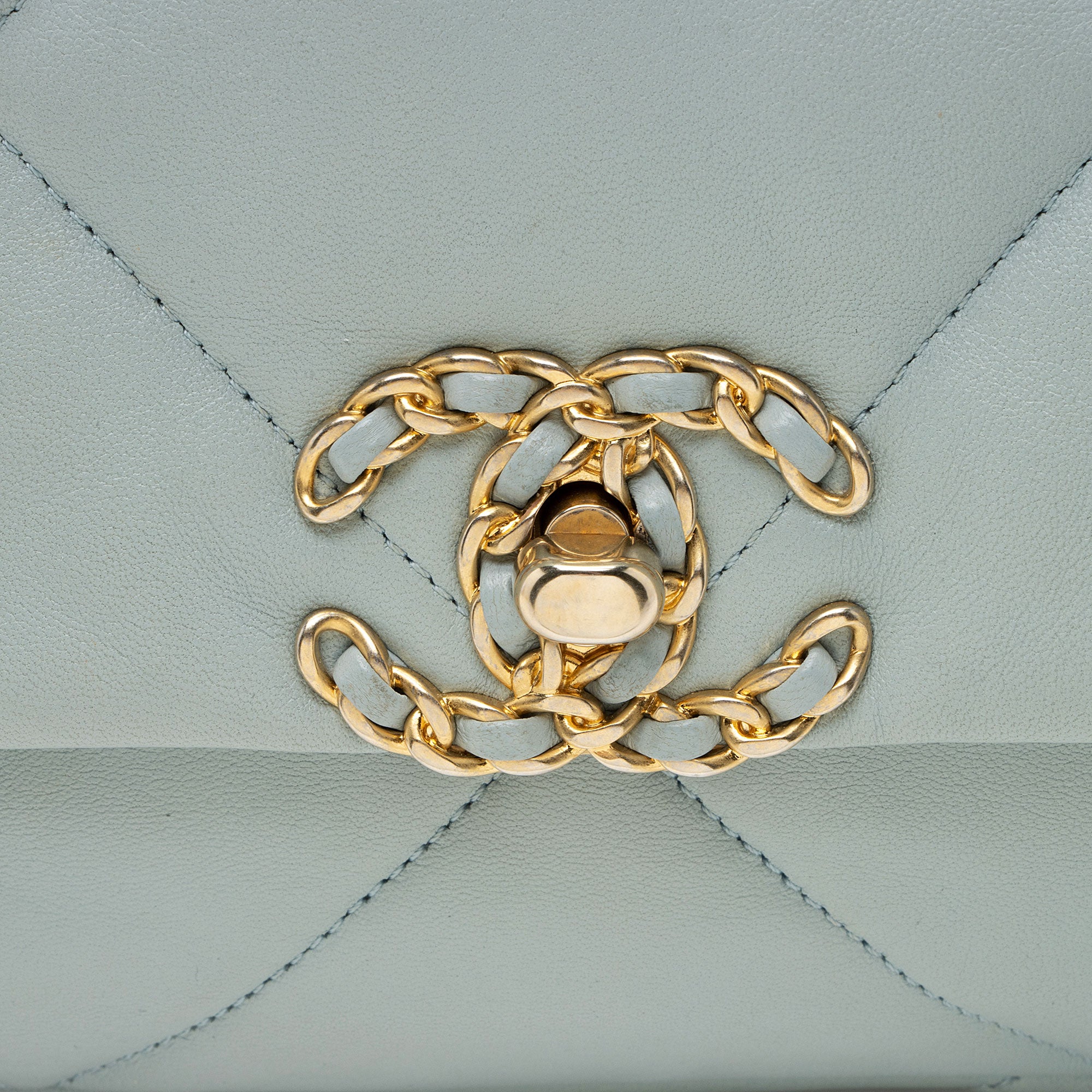 Chanel Lambskin 19 Medium Flap Shoulder Bag