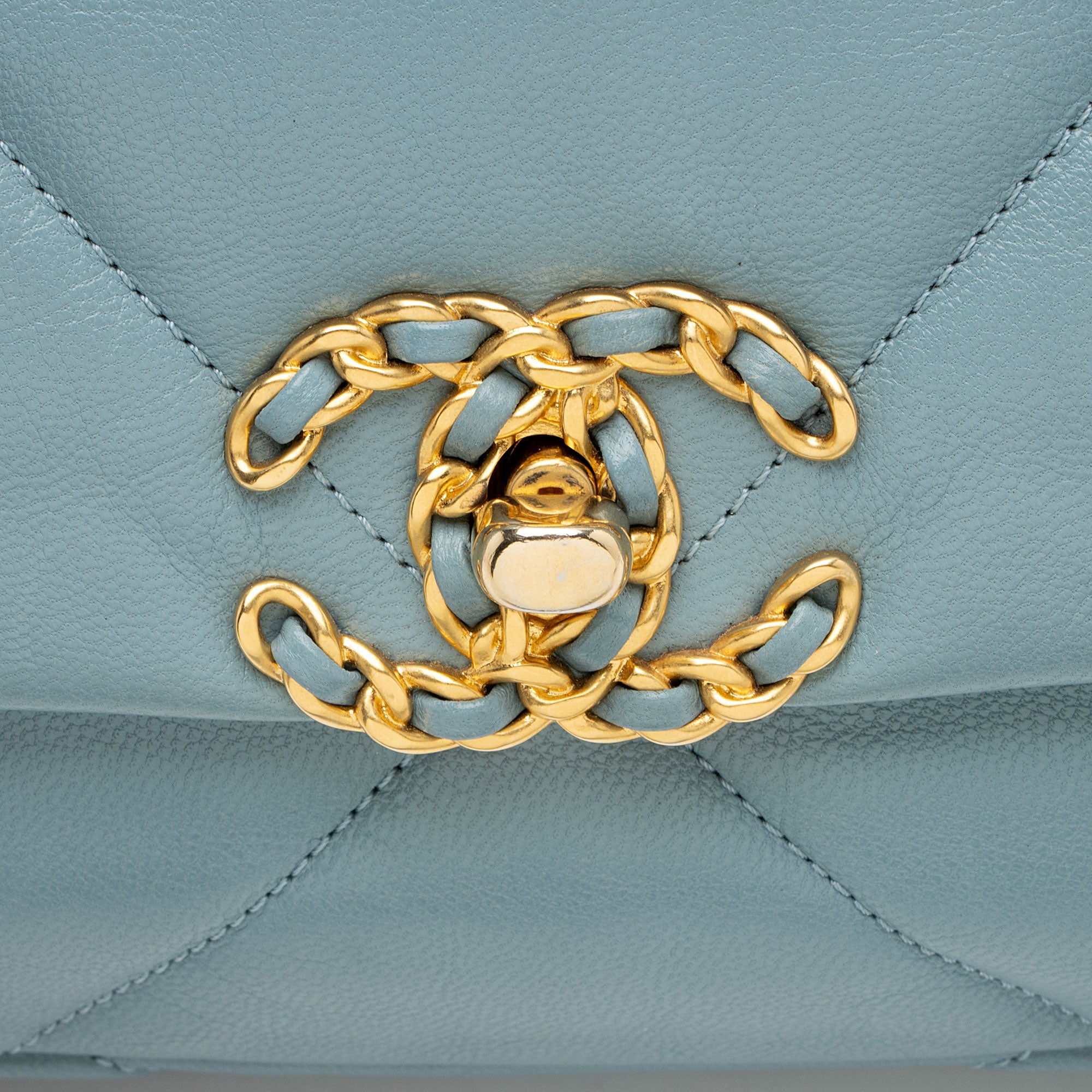 Chanel Lambskin 19 Medium Flap Shoulder Bag