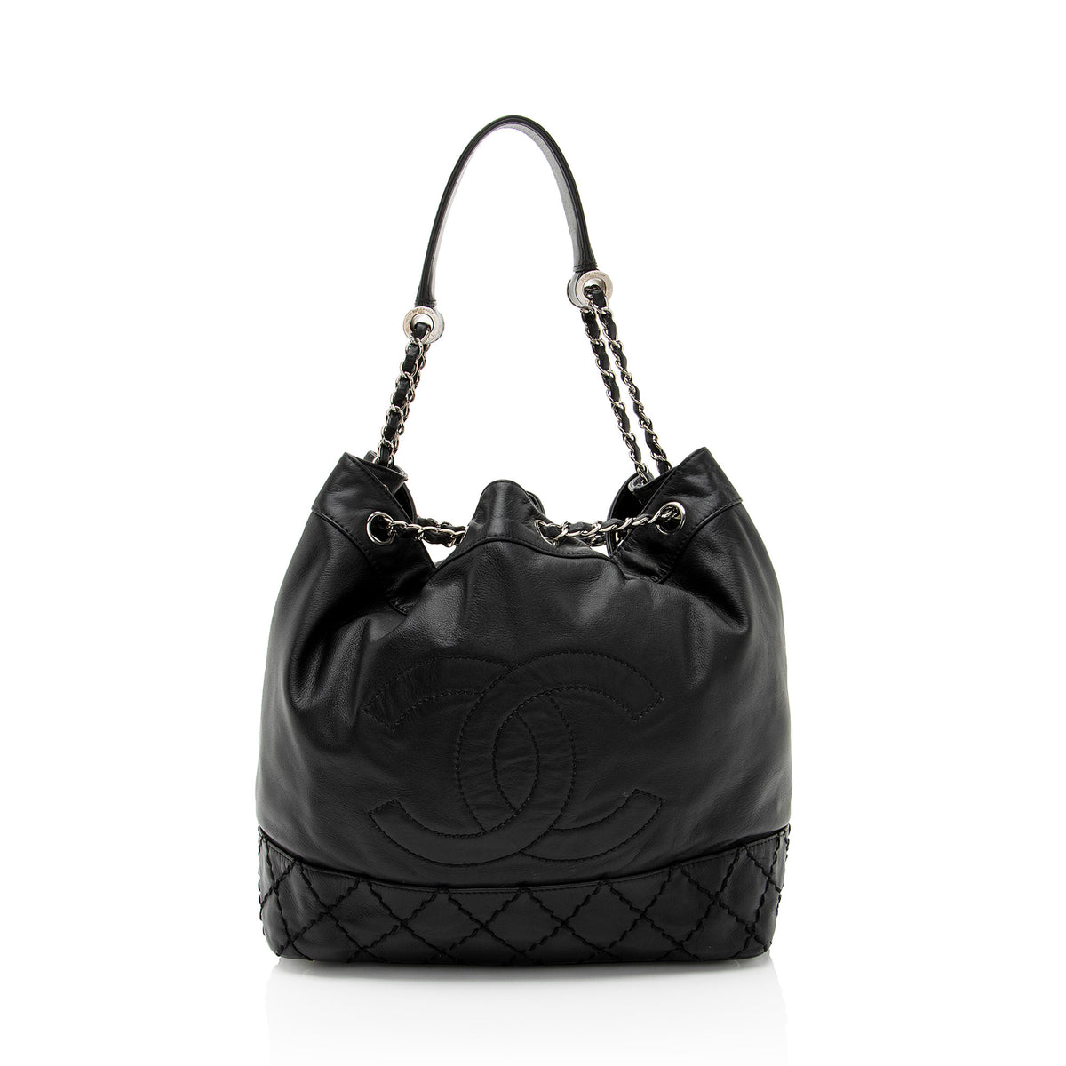 CHANEL Gabrielle Black Quilted Lambskin Drawstring Bucket Bag with Chain Strap Chanel Lambskin Quilted Mini Bucket Bag With Chain Black  main image 3