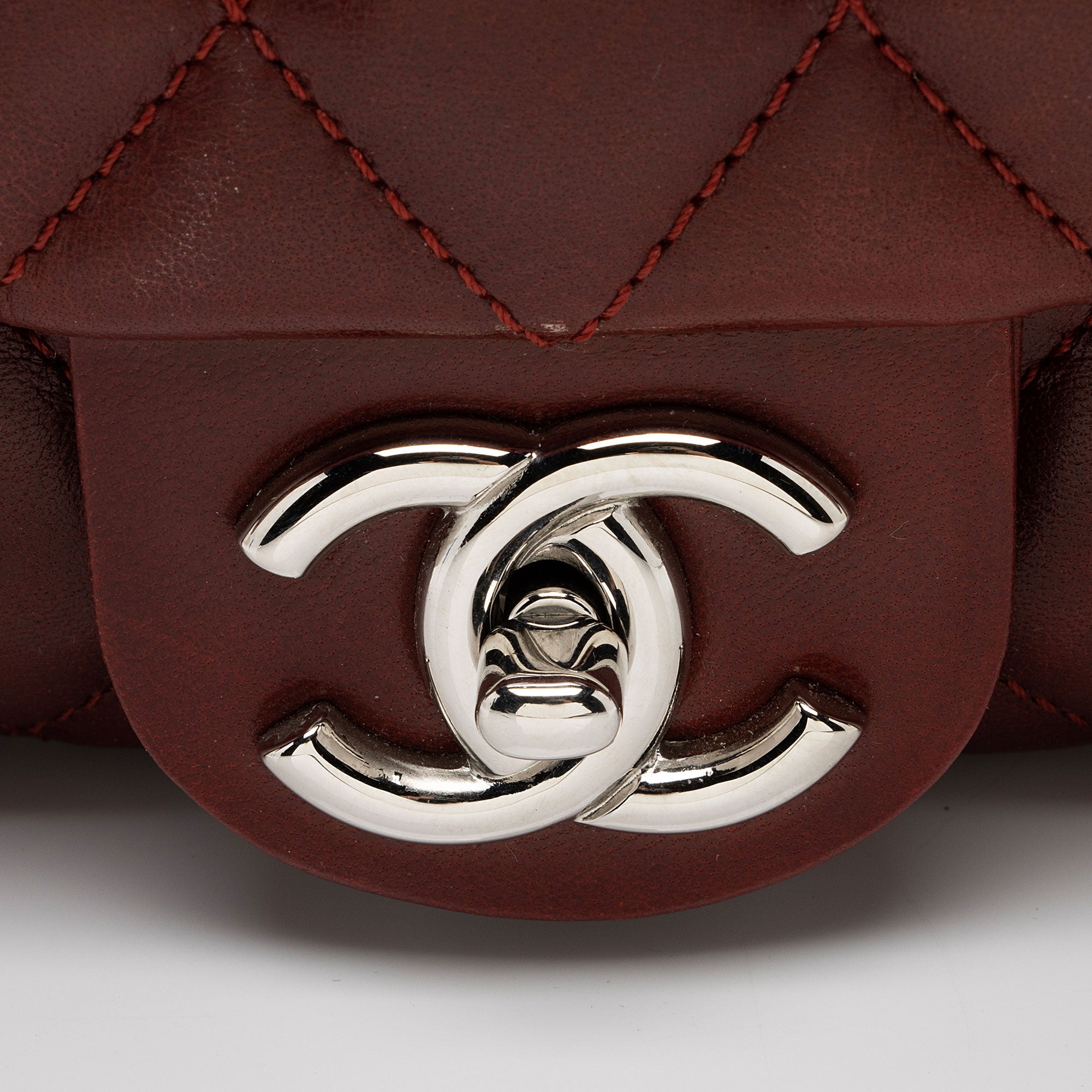 Chanel Lambskin Coco Rain Medium Flap Bag (SHF-bngbFW)