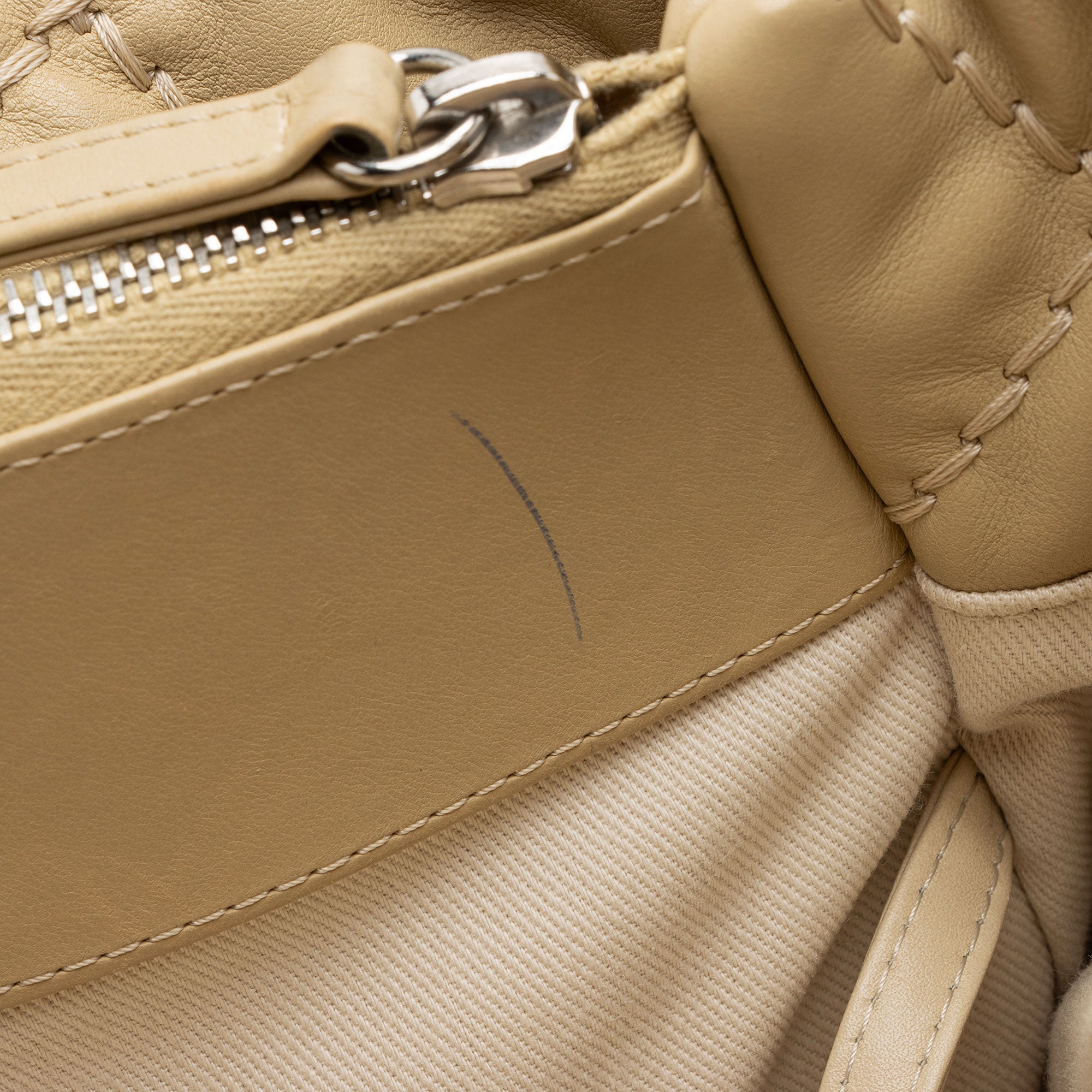 Chanel Lambskin Love Me Tender Large Tote (SHF-VAozPR)