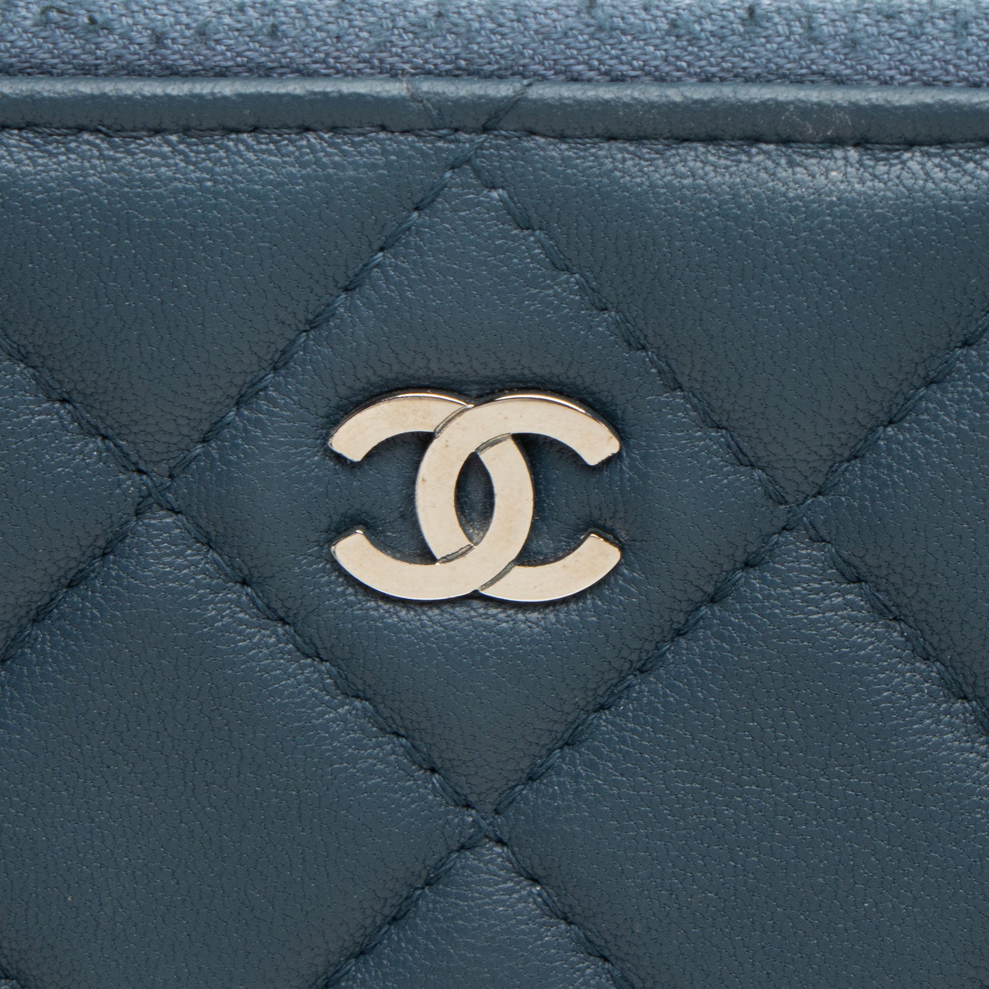 Chanel Lambskin Medium O-Case