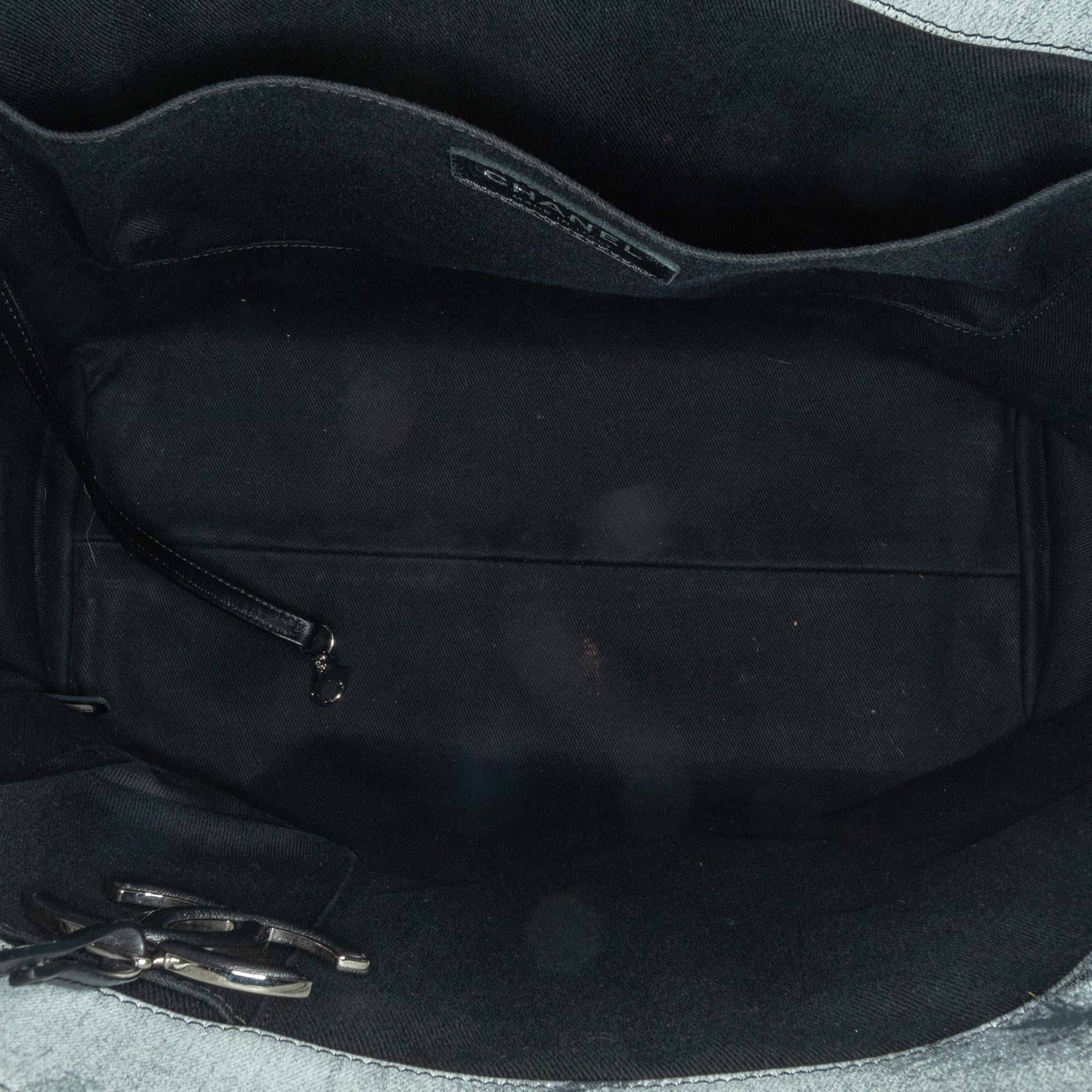 Chanel Large Camellia Printed Canvas Shopper Tote (SHG-HCaliE)