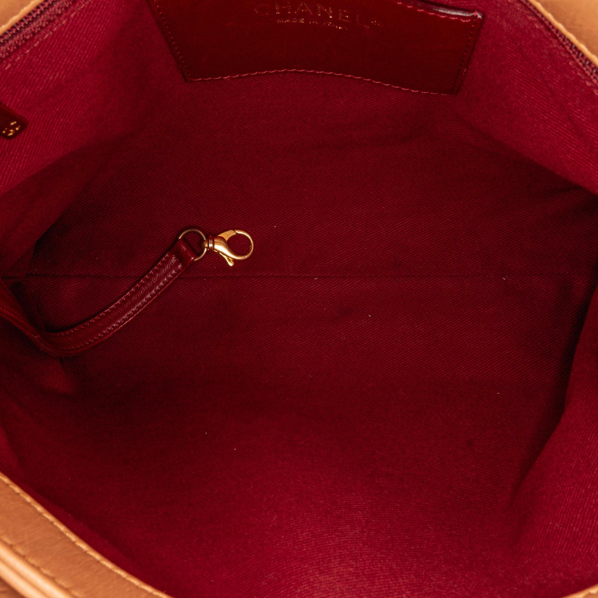 Chanel Large Just Mademoiselle Bowler Bag (SHG-wCNs3q)