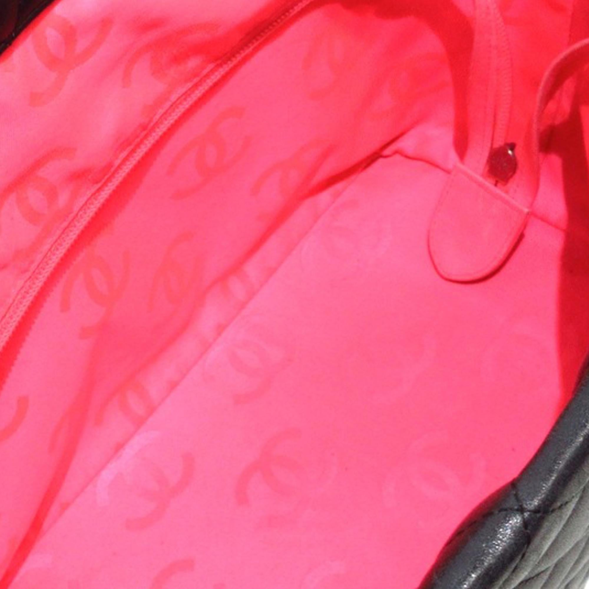 Chanel Large Lambskin Cambon Ligne Tote (SHG-s11ItS)