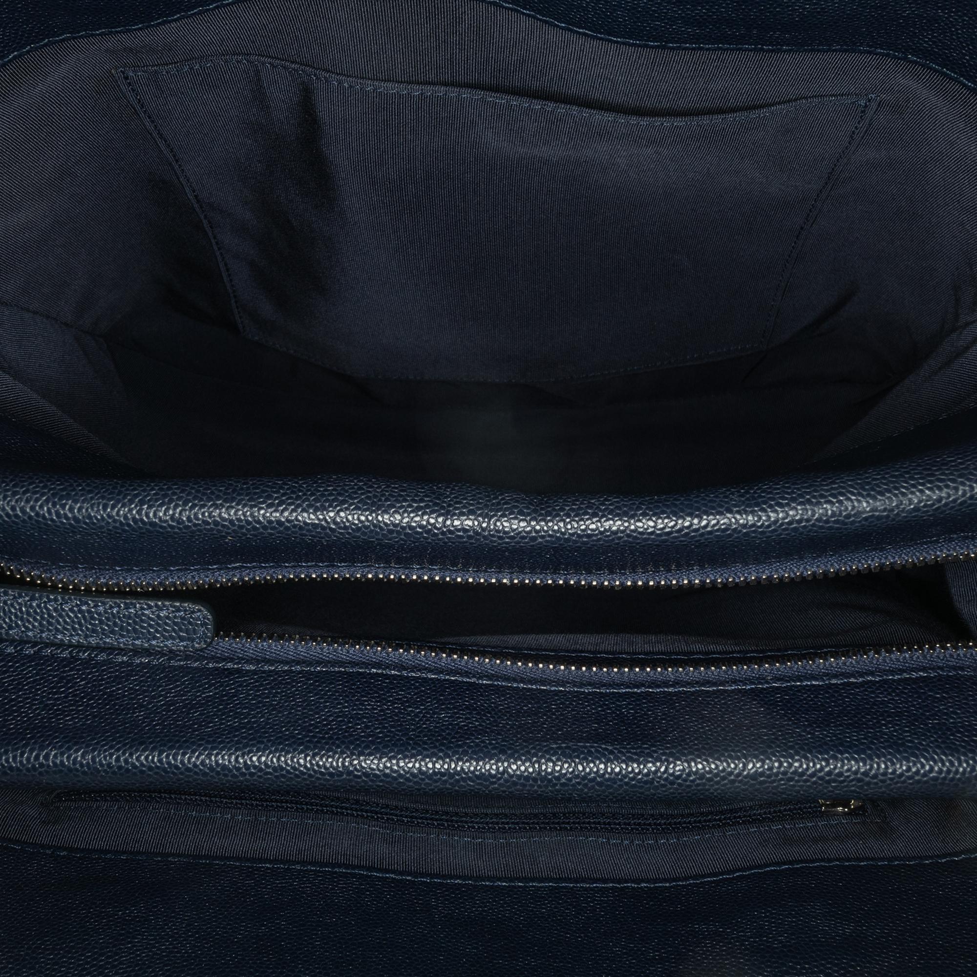 Chanel Large Quilted Caviar Urban Companion Tote (SHG-AColdS)