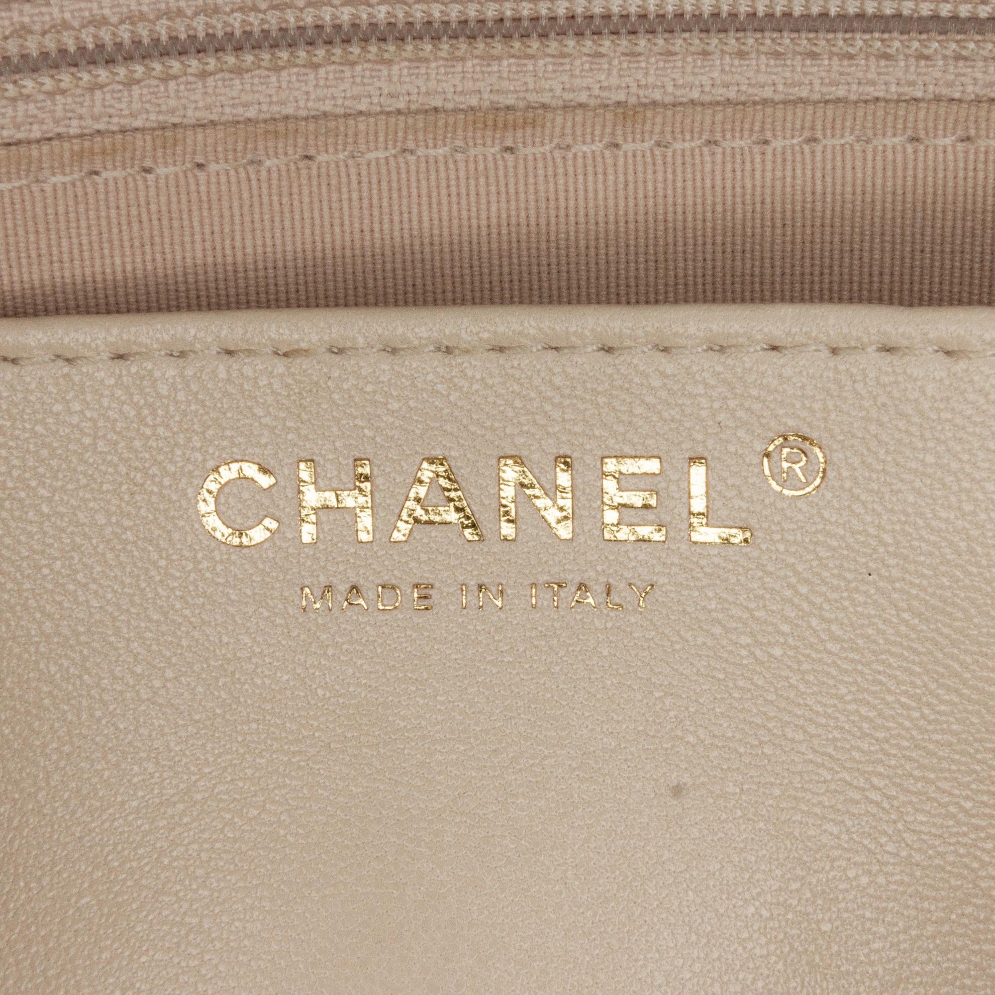 Chanel Large Quilted Lambskin Funky Town Flap (SHG-ZZeFwF)
