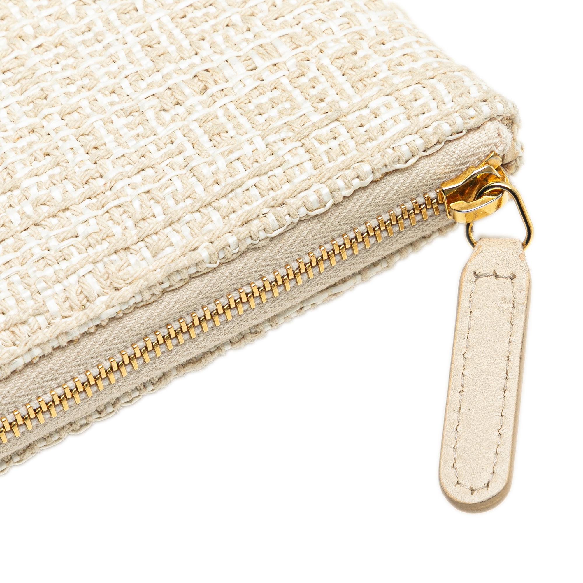 Chanel Large Raffia Deauville O Case Clutch