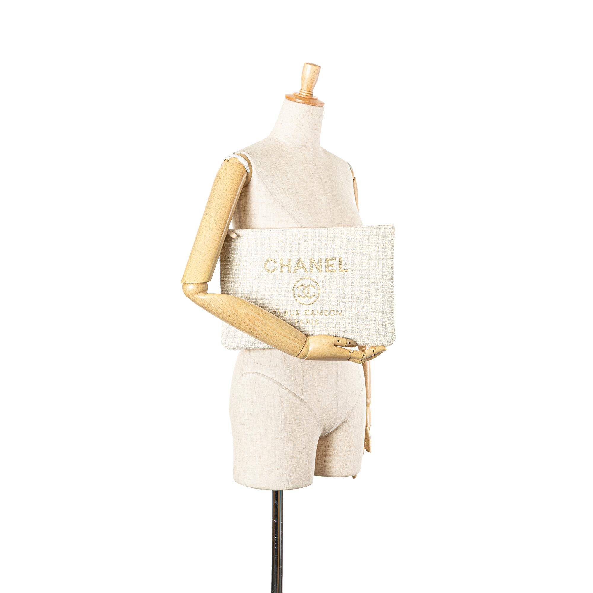 Chanel Large Raffia Deauville O Case Clutch